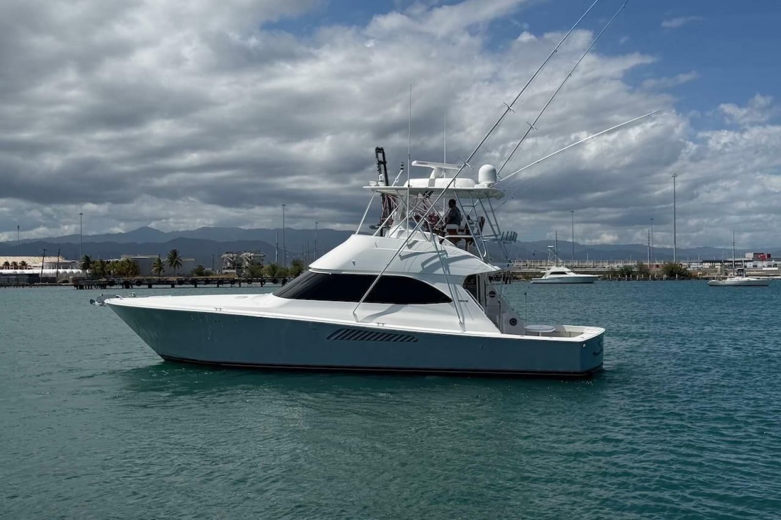2012 Viking 50 Convertible - Photo 11