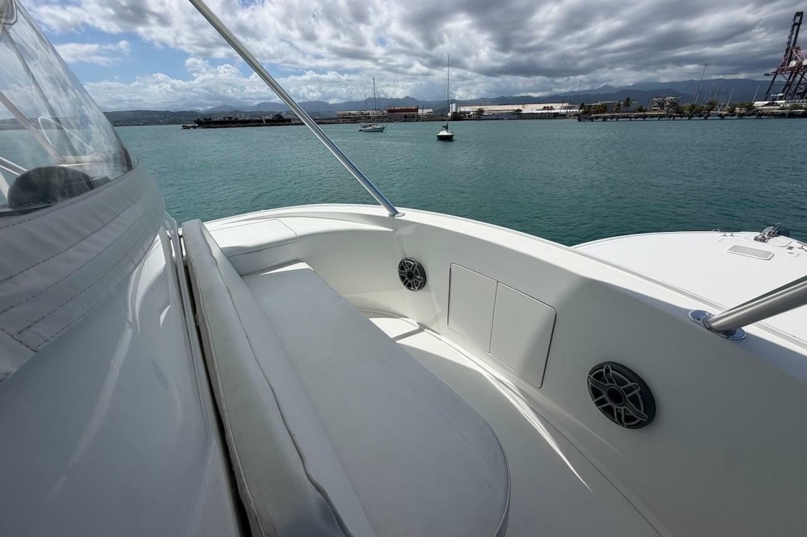 2012 Viking 50 Convertible - Photo 48