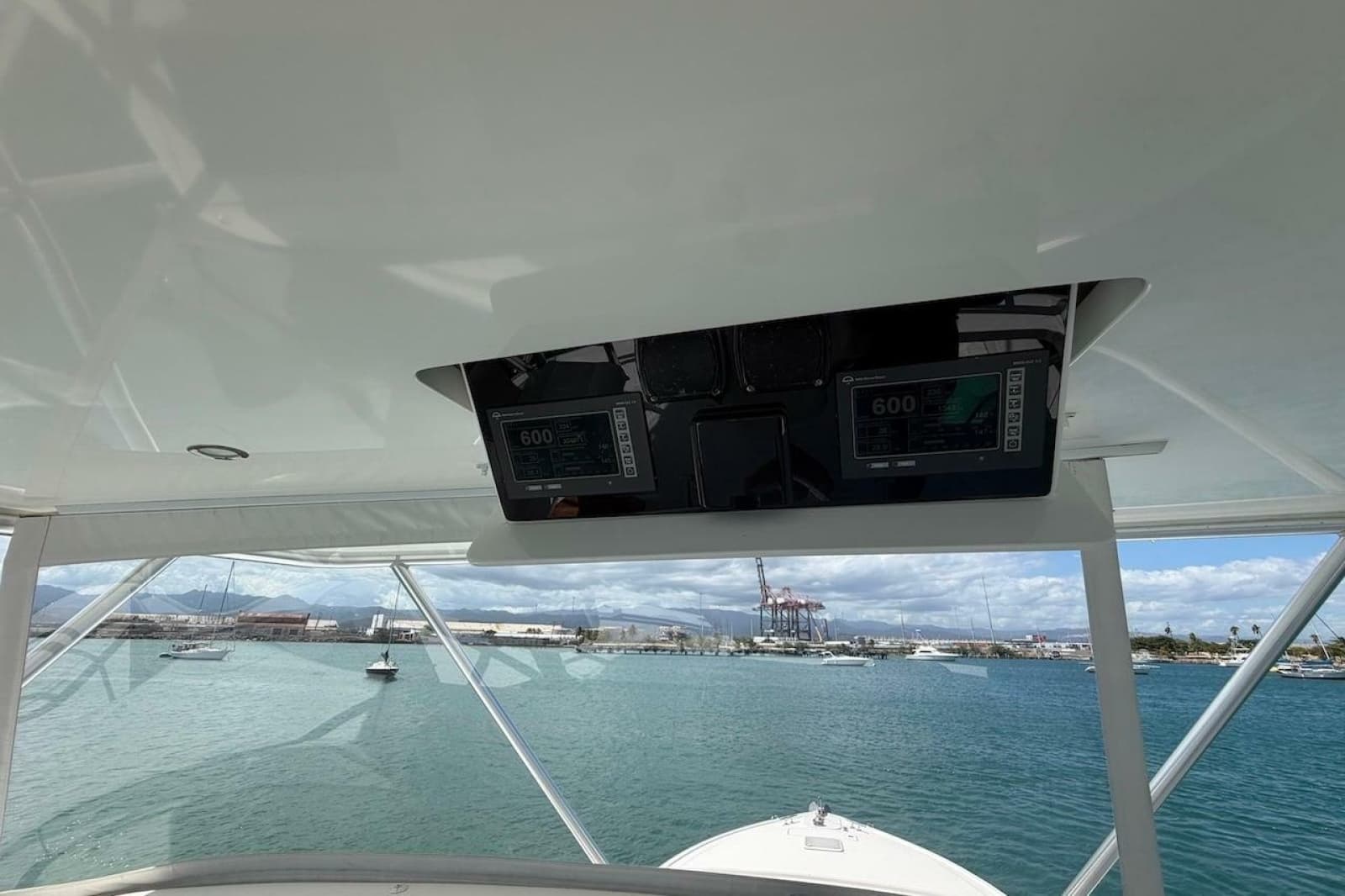 2012 Viking 50 Convertible - Photo 40