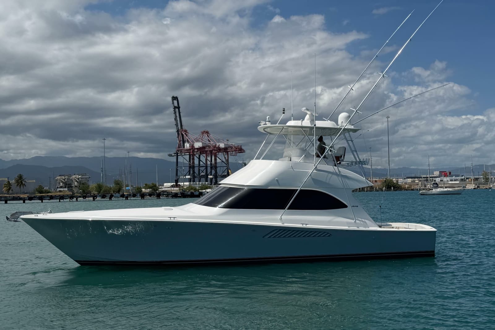 2012 Viking 50 Convertible - Photo 10