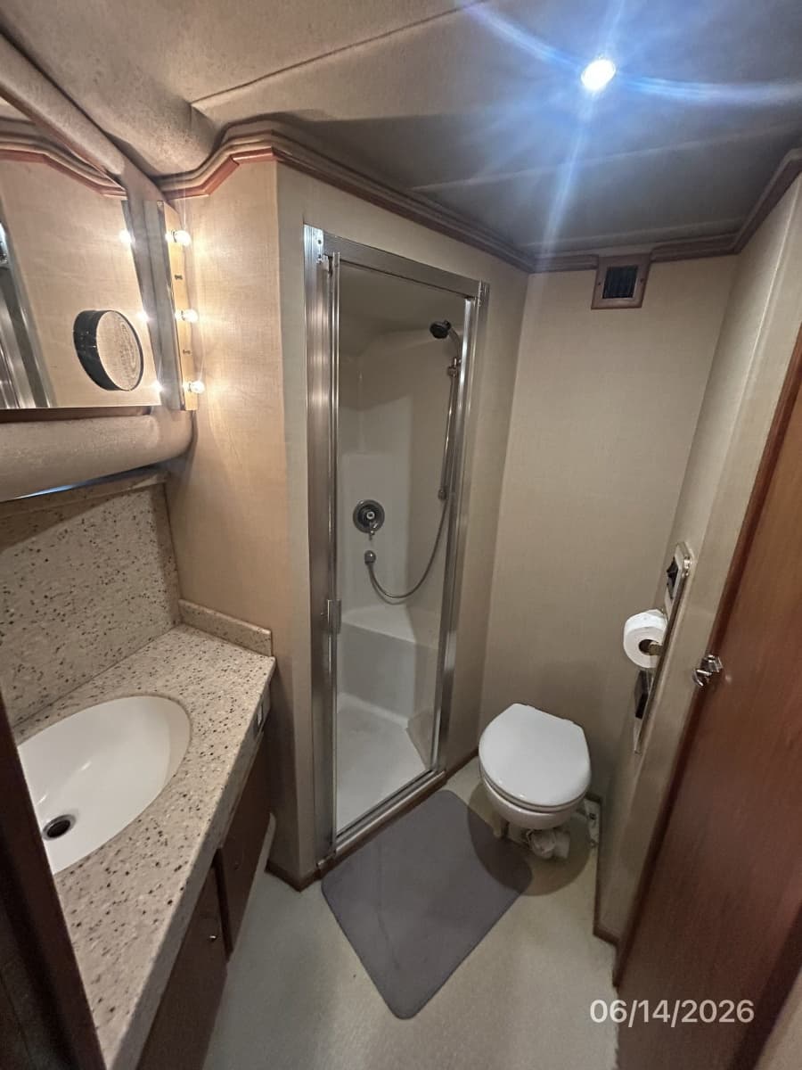 1989 Cruisers Yachts 4280 - Photo 52