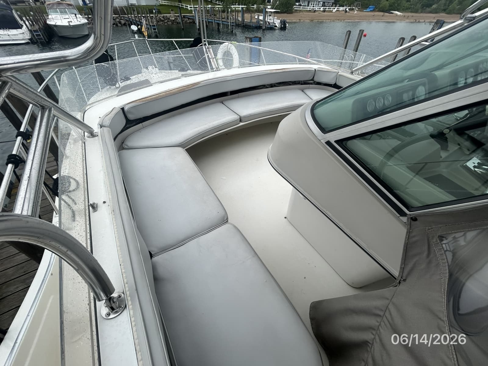 1989 Cruisers Yachts 4280 - Photo 20