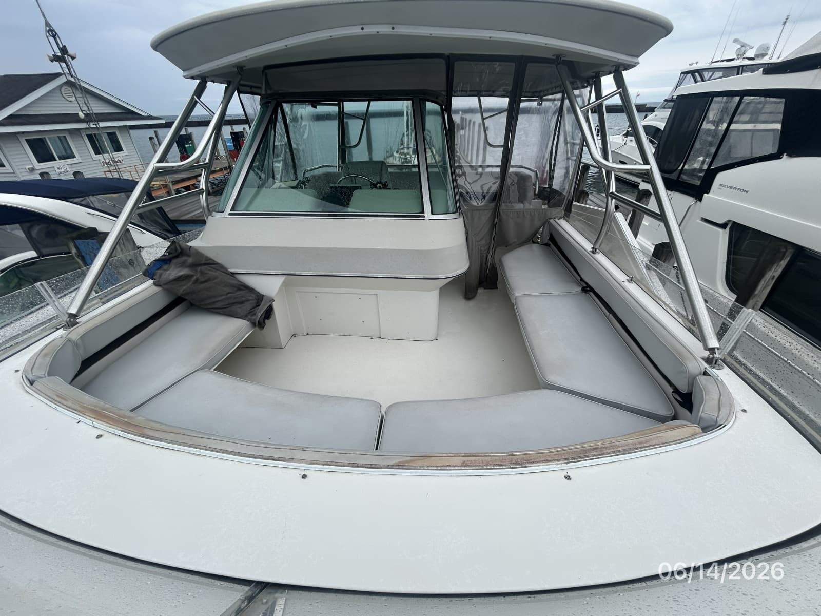 1989 Cruisers Yachts 4280 - Photo 21