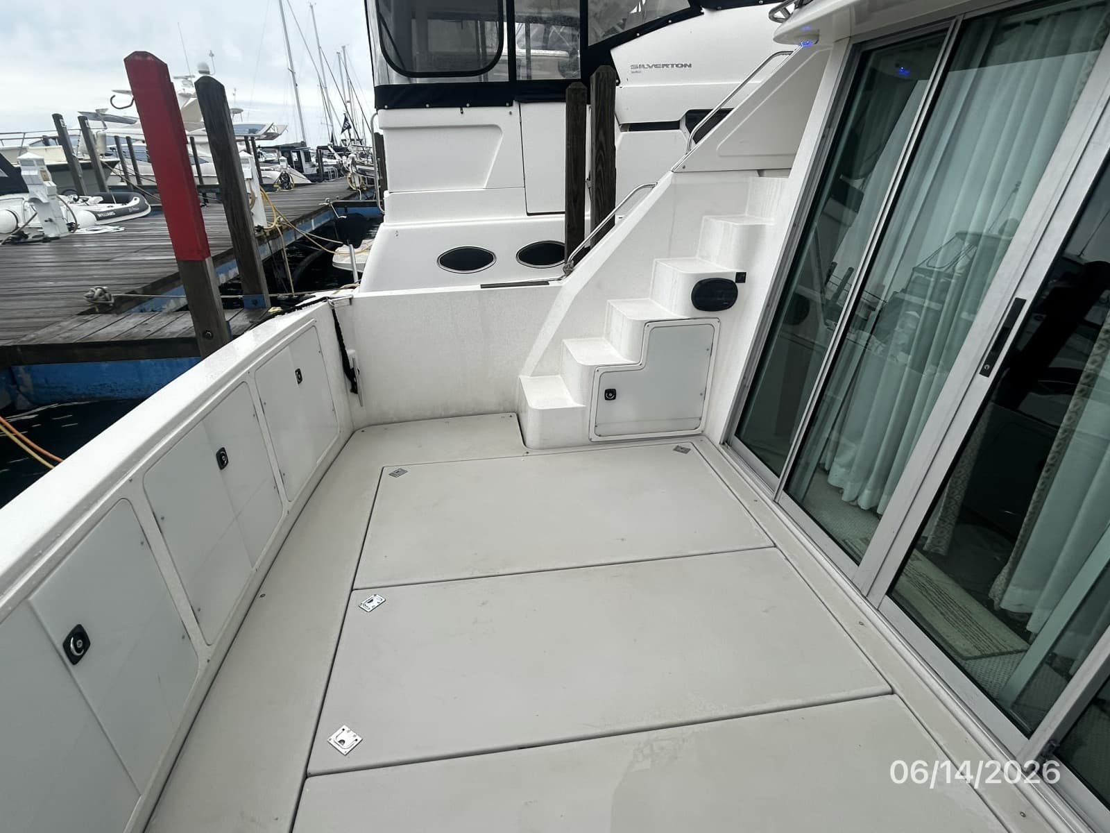 1989 Cruisers Yachts 4280 - Photo 31