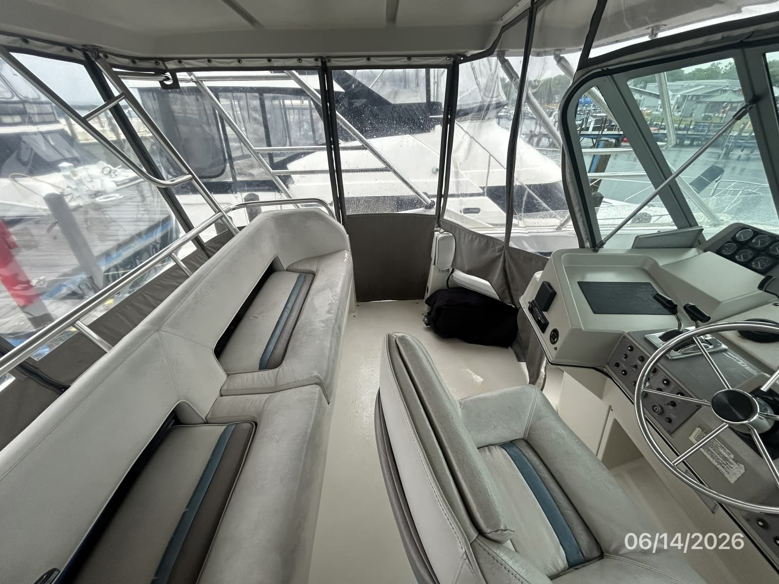 1989 Cruisers Yachts 4280 - Photo 23