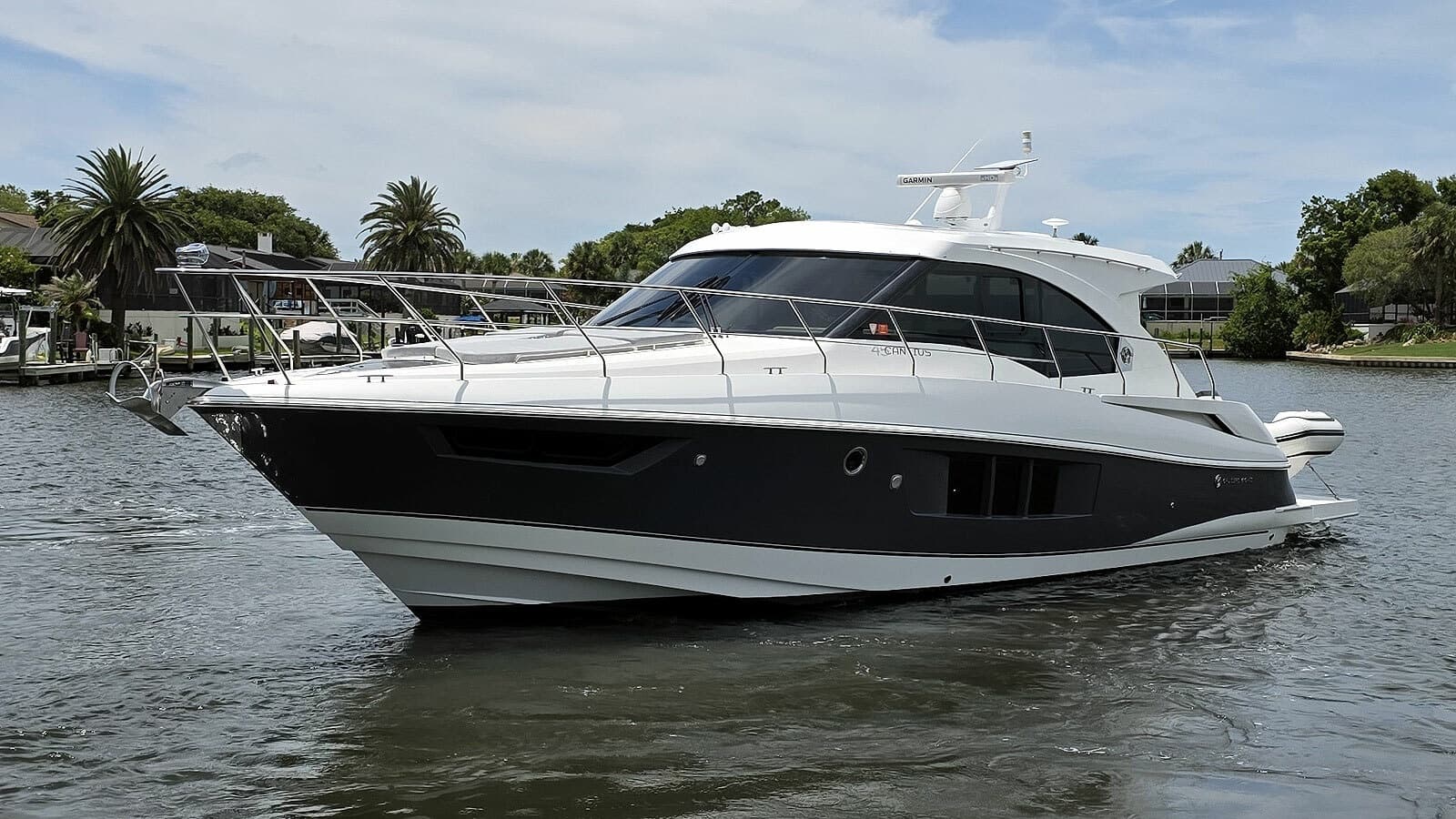 2018 Cruisers Yachts Cantius 45 - Photo 6