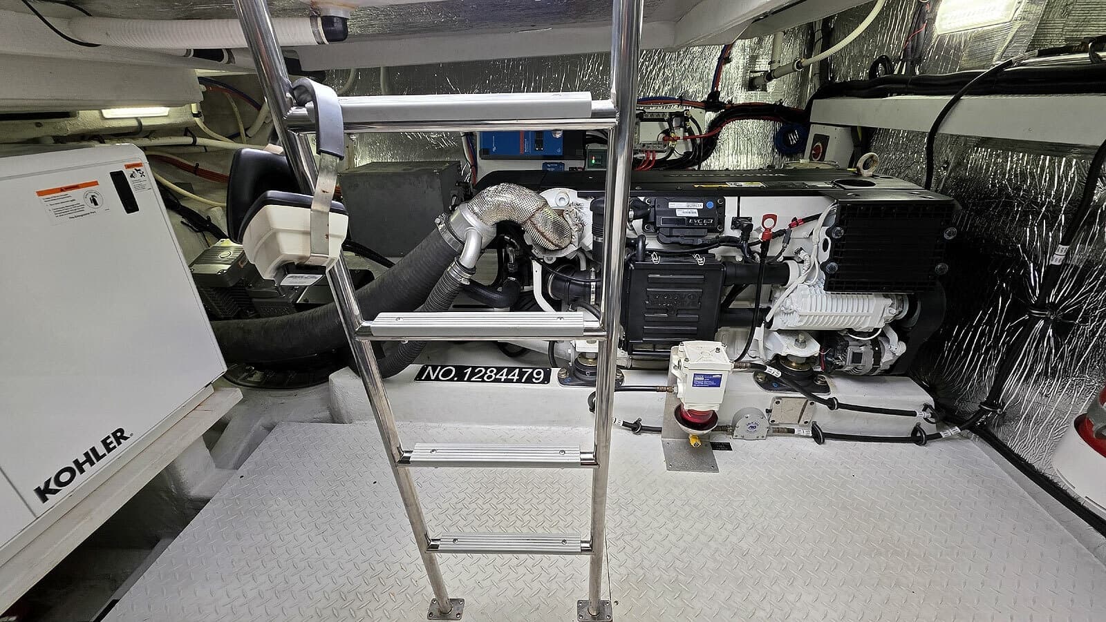 2018 Cruisers Yachts Cantius 45 - Photo 40