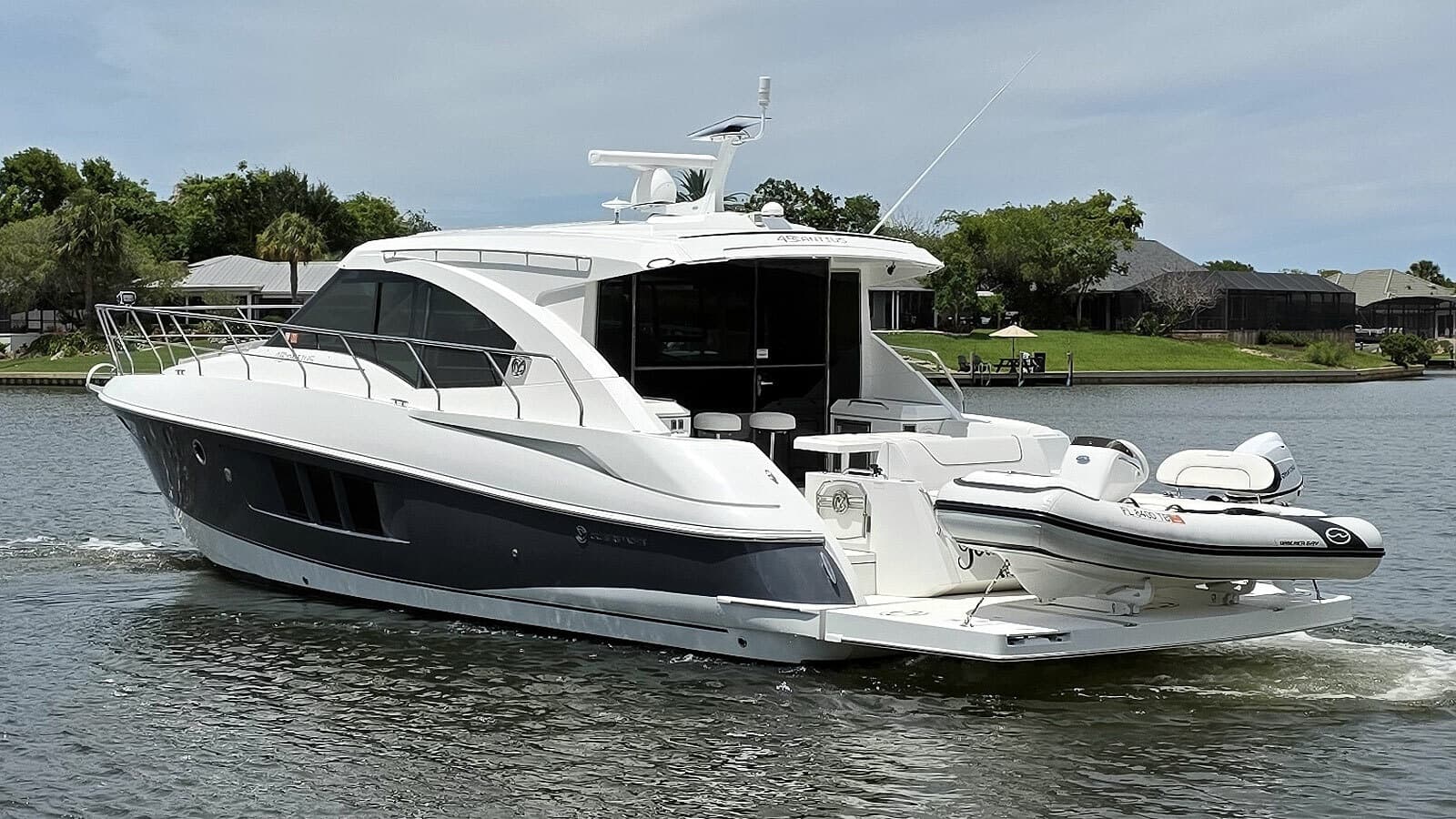 2018 Cruisers Yachts Cantius 45 - Photo 4