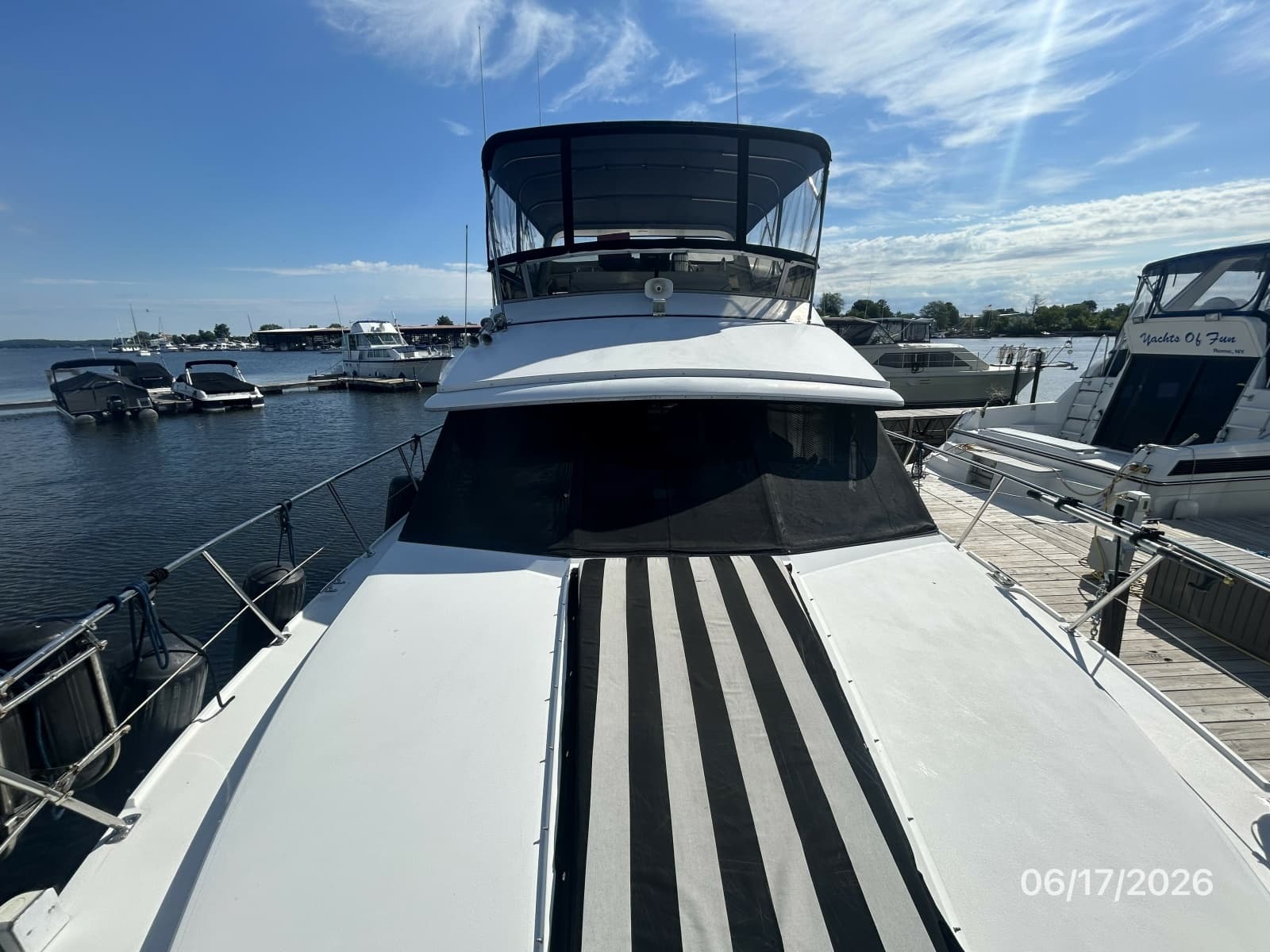 1996 Carver 430 - Photo 12