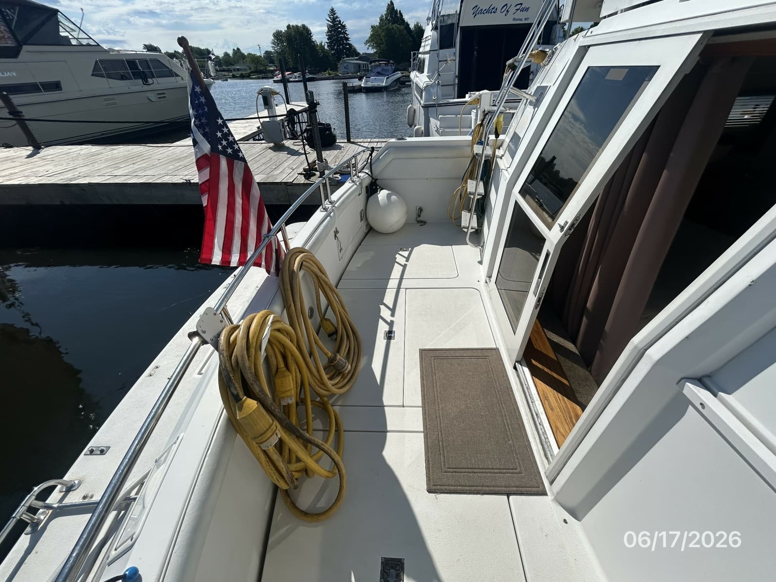 1996 Carver 430 - Photo 31