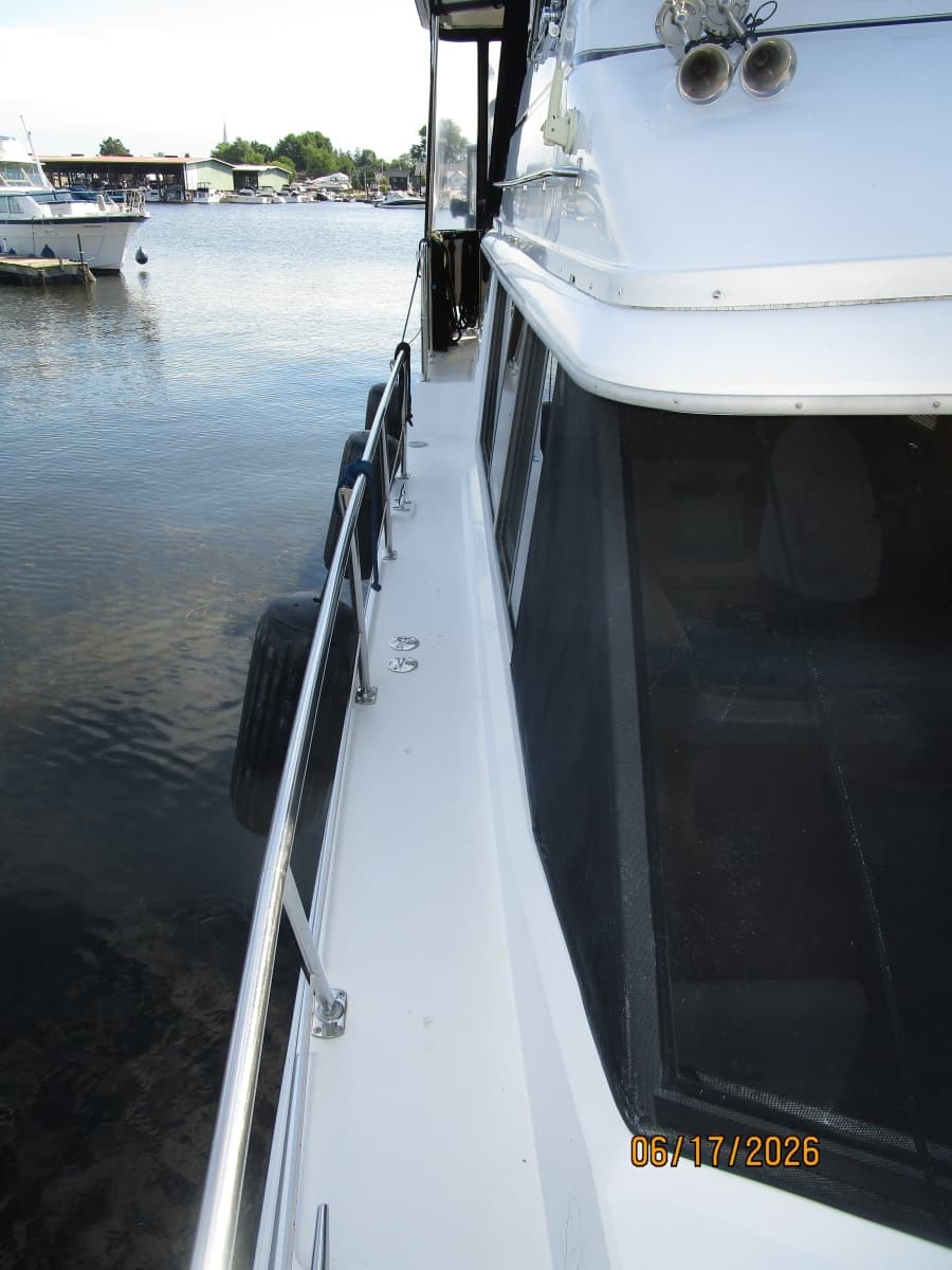 1996 Carver 430 - Photo 15