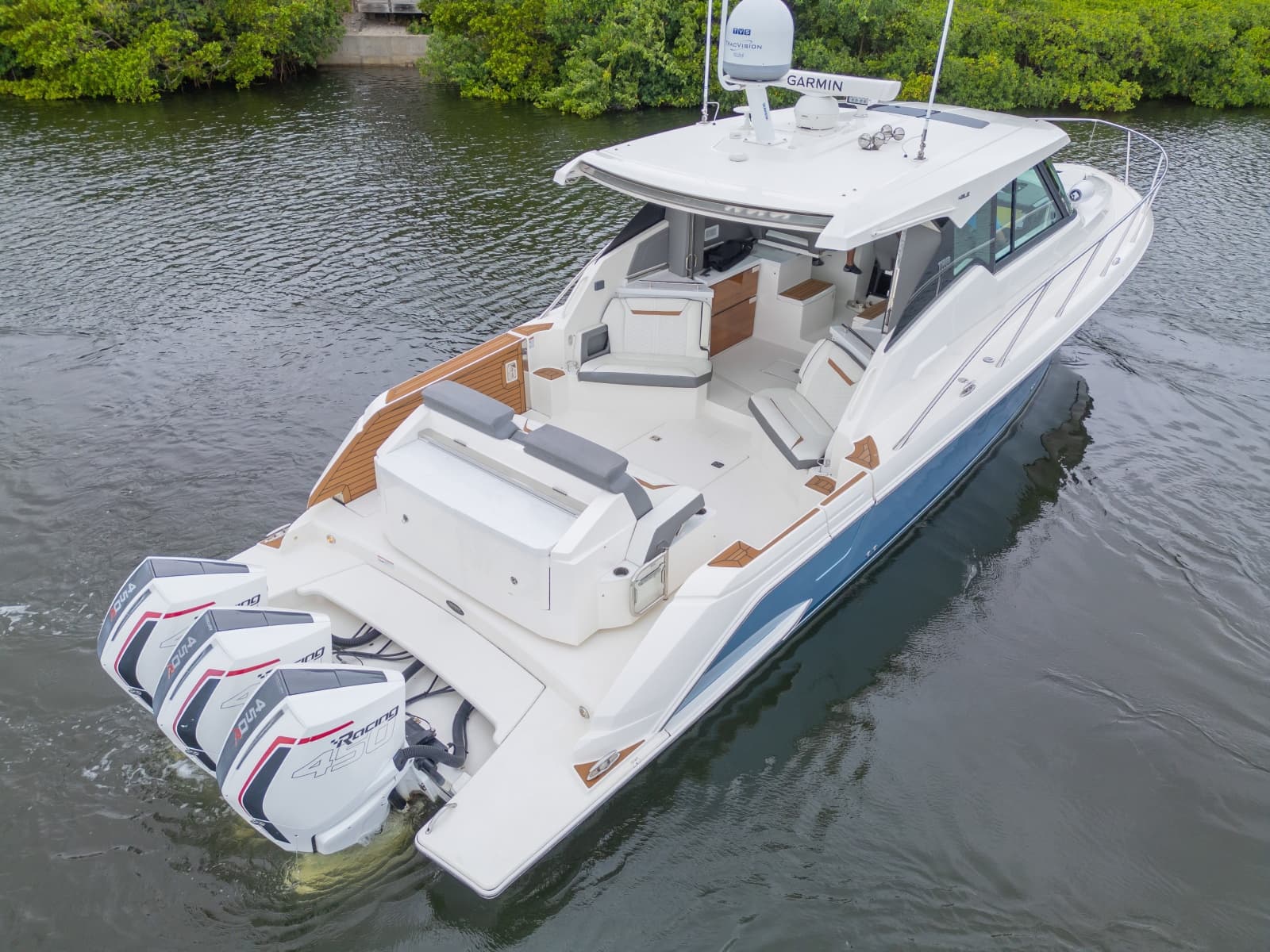 2021 Tiara Yachts 43 LE - Photo 37