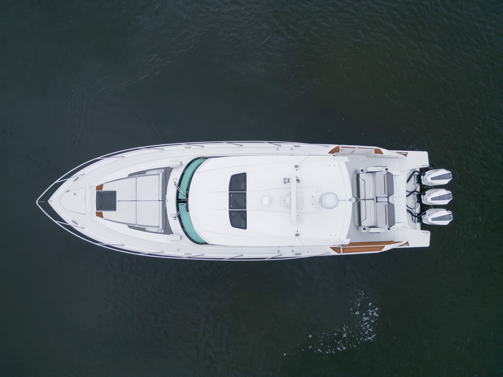 2021 Tiara Yachts 43 LE - Photo 41