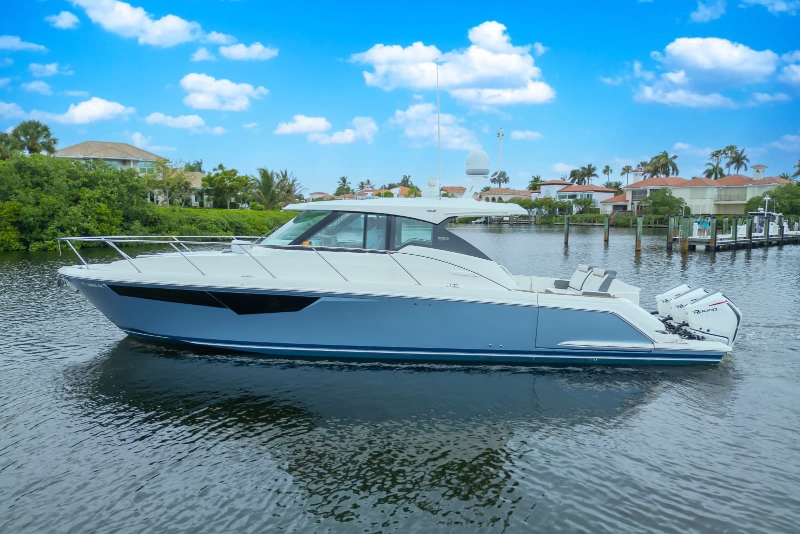2021 Tiara Yachts 43 LE - Photo 30