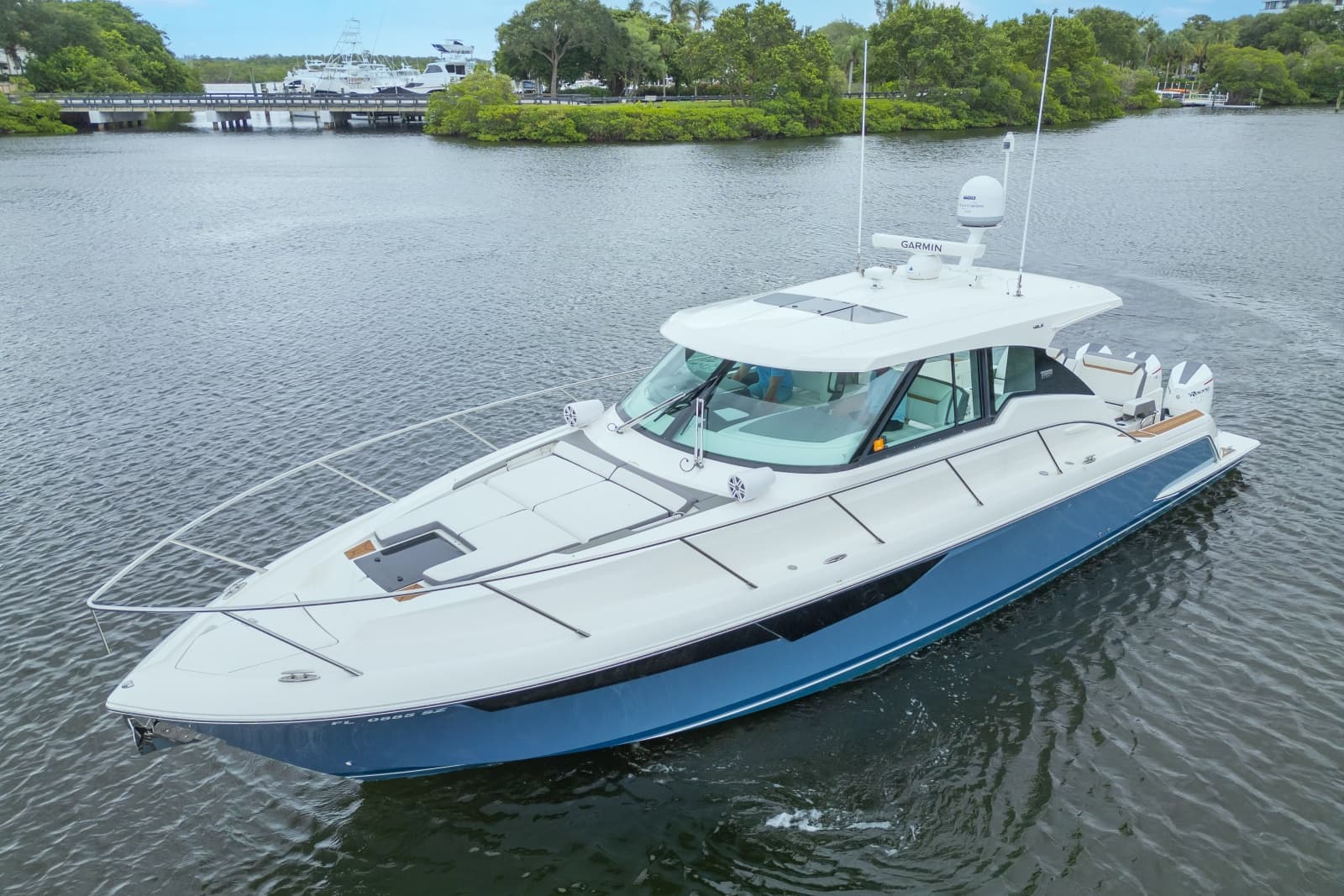 2021 Tiara Yachts 43 LE - Photo 28