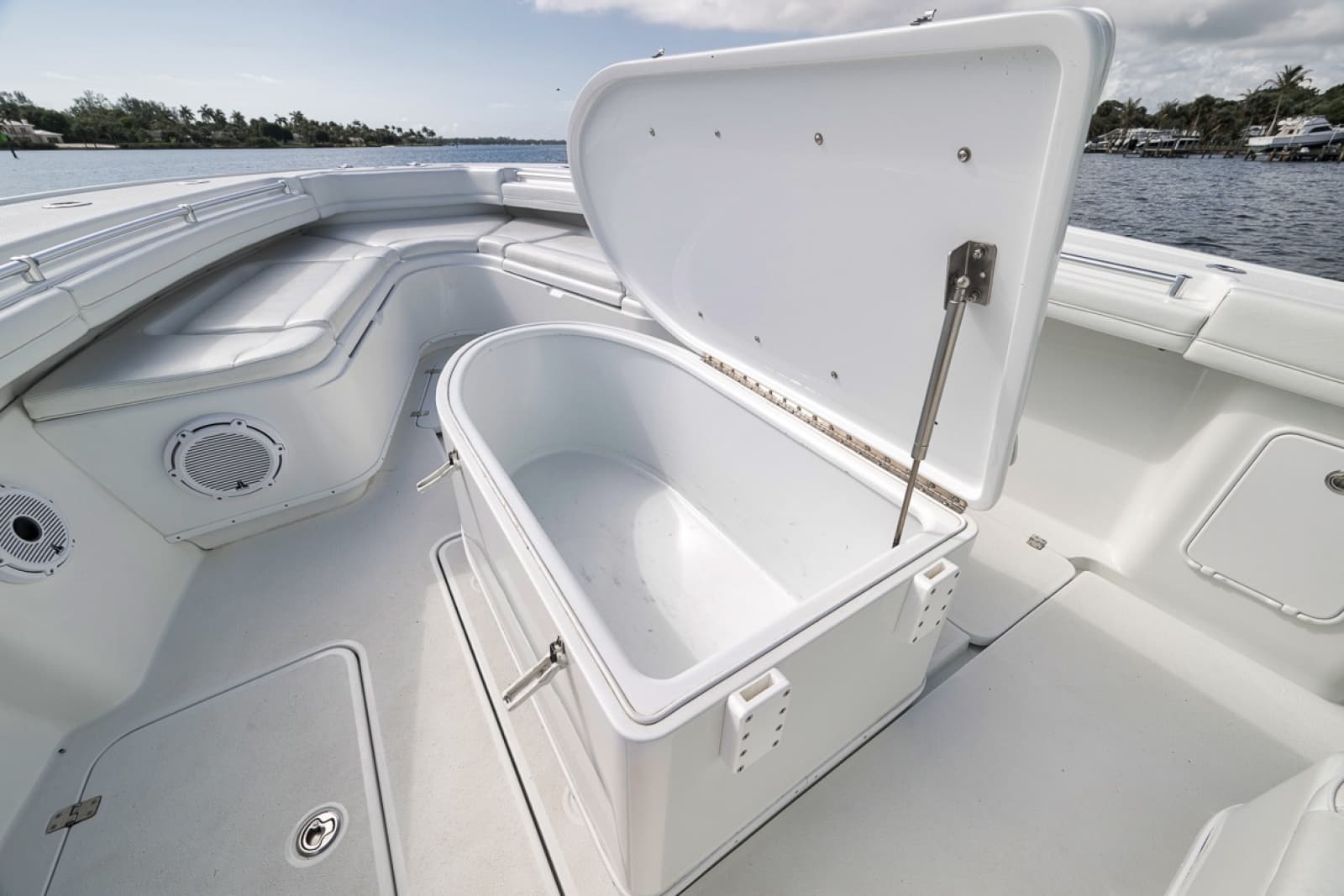 2017 Yellowfin 39 Offshore - Photo 8