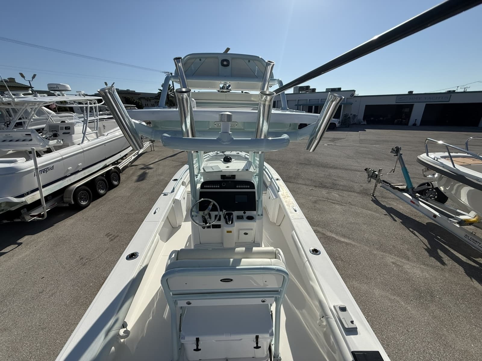 2021 Everglades 243 CC - Photo 14