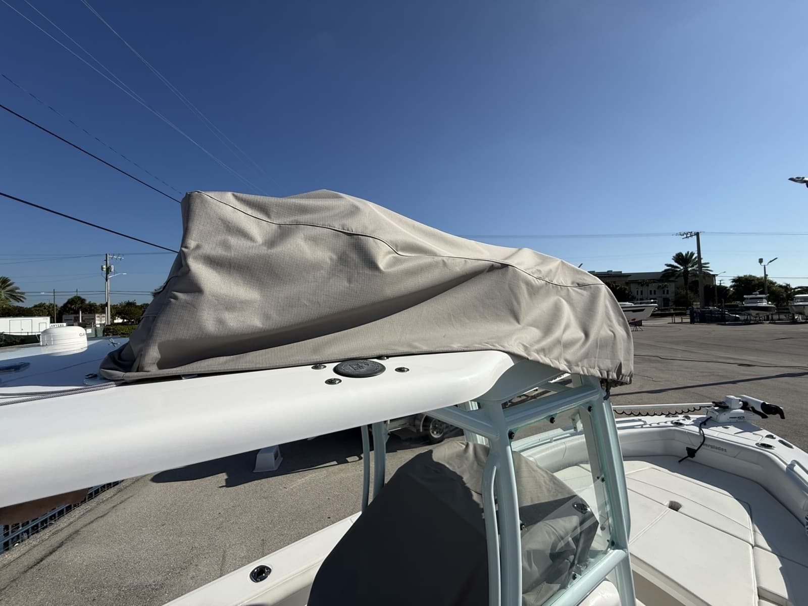 2021 Everglades 243 CC - Photo 21