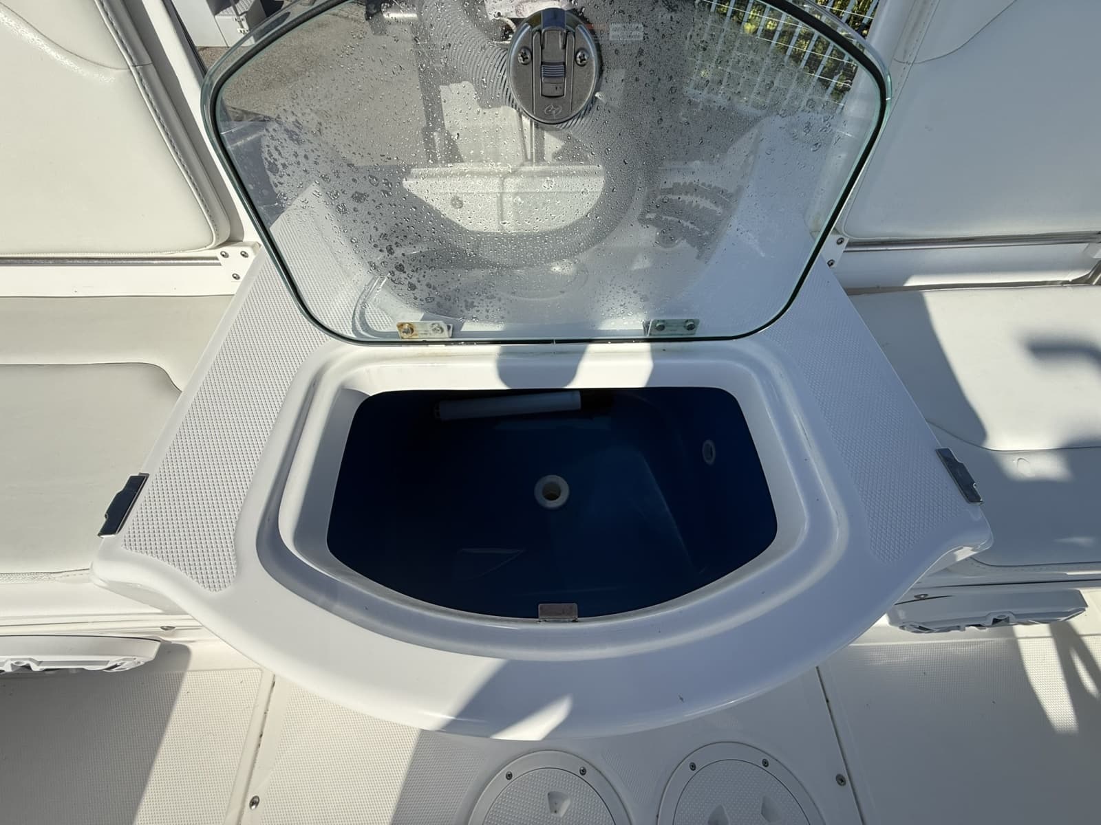 2021 Everglades 243 CC - Photo 18