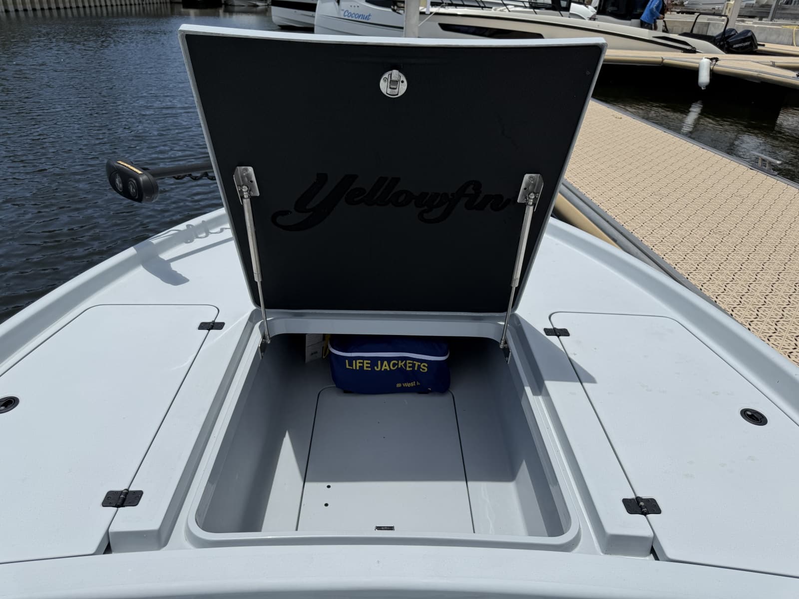 2017 Yellowfin 24 Bay CE - Photo 10