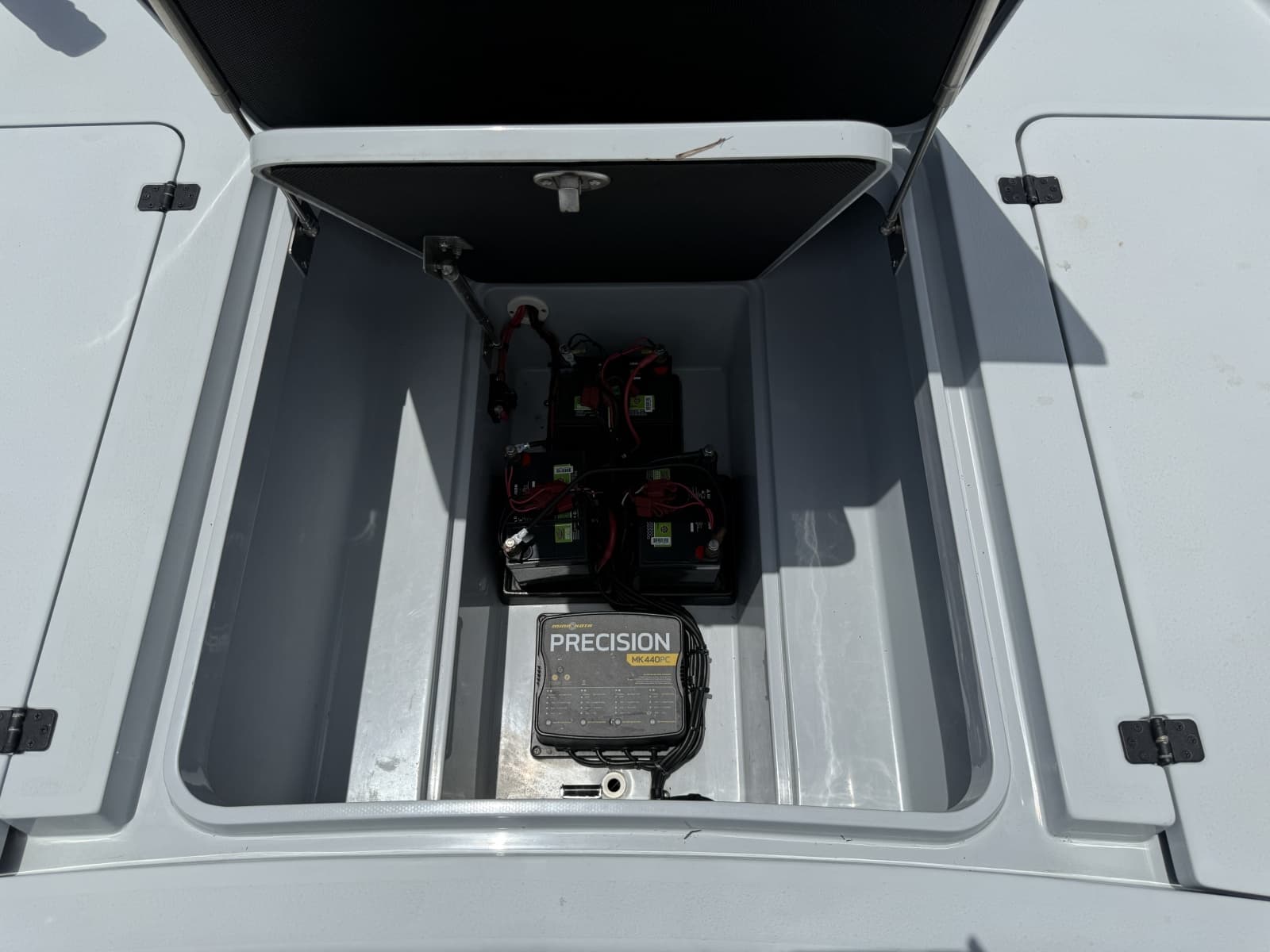 2017 Yellowfin 24 Bay CE - Photo 12