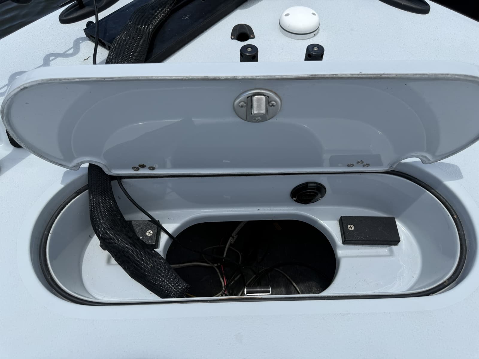 2017 Yellowfin 24 Bay CE - Photo 16
