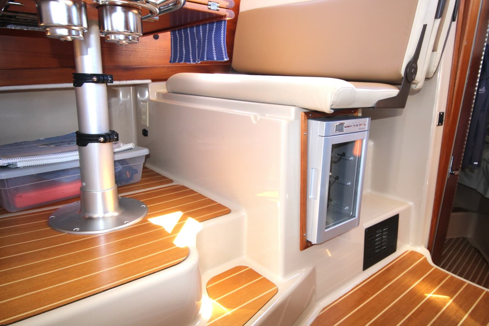 2013 Ranger Tugs R-31CB - Photo 29
