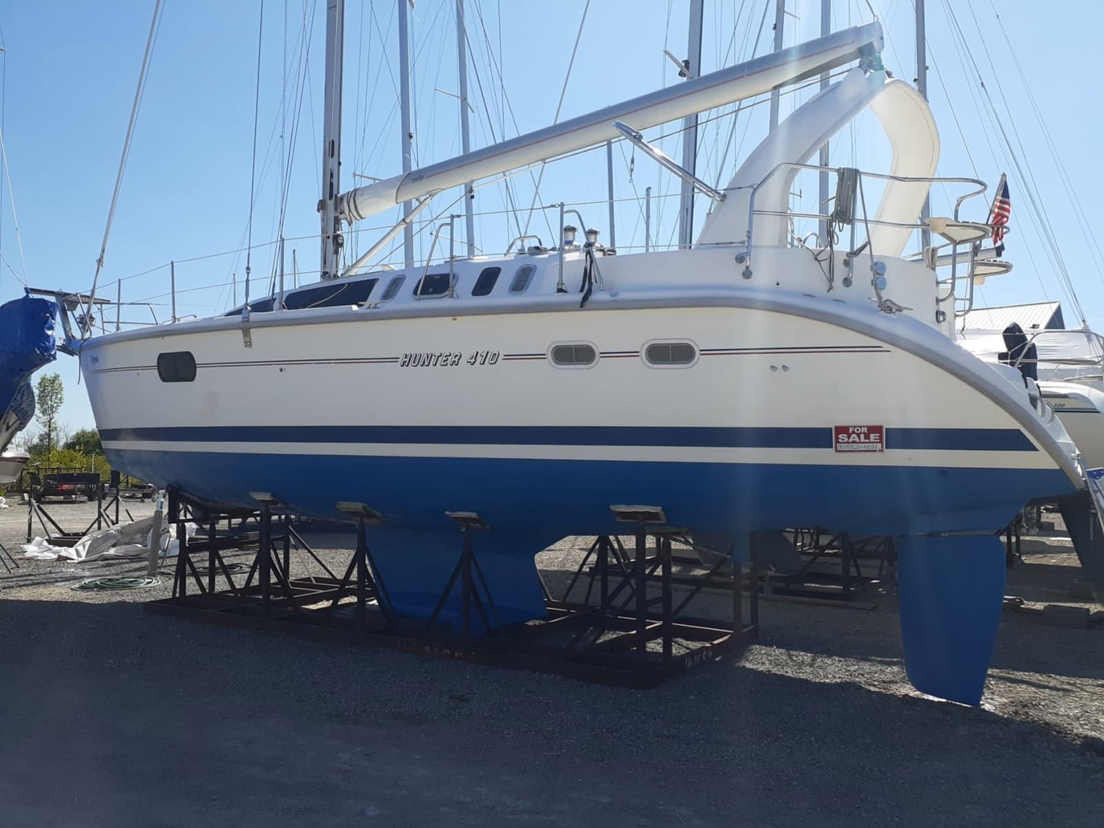 1998 Hunter 410 - Photo 1
