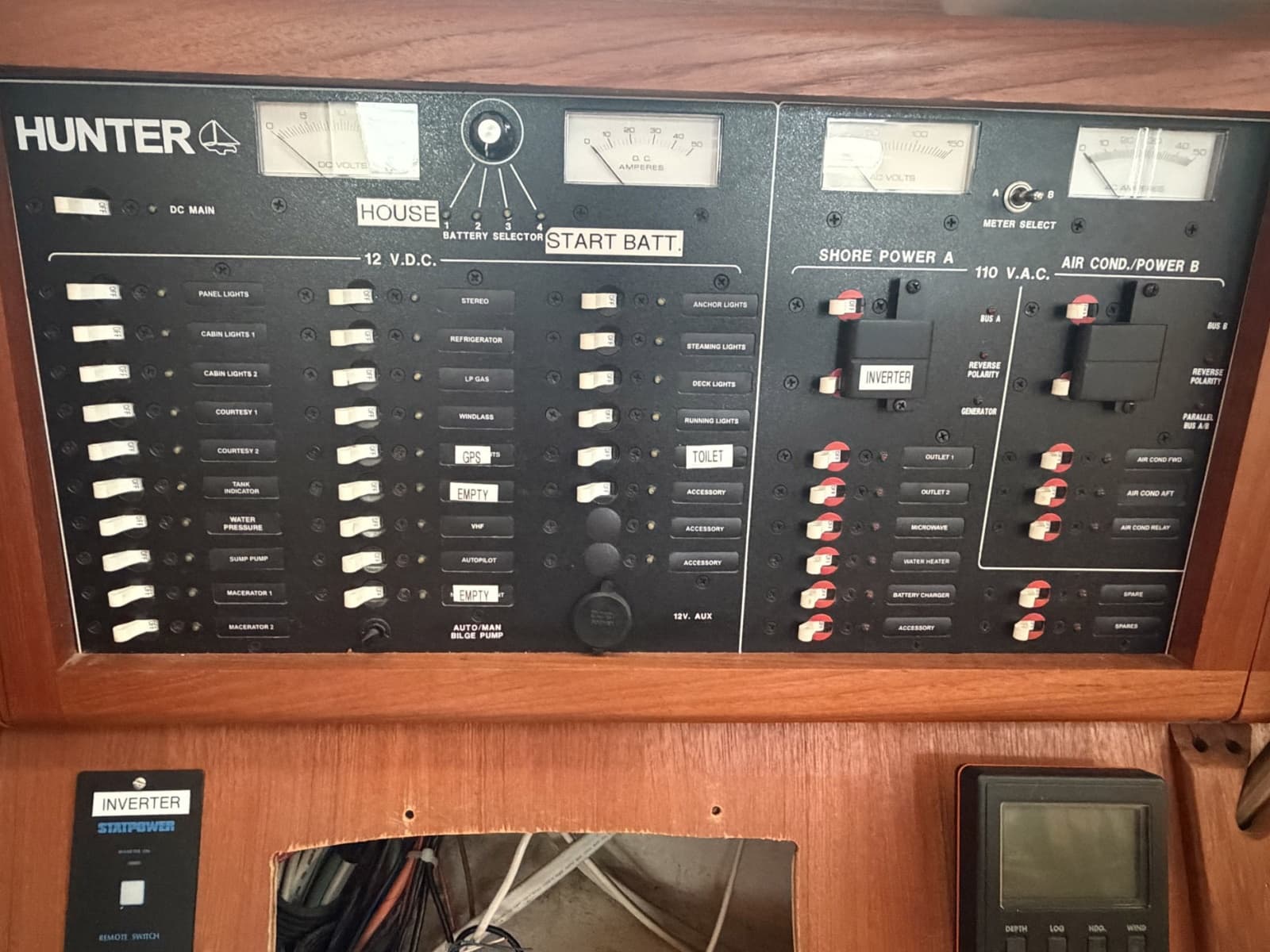 1998 Hunter 410 - Photo 15