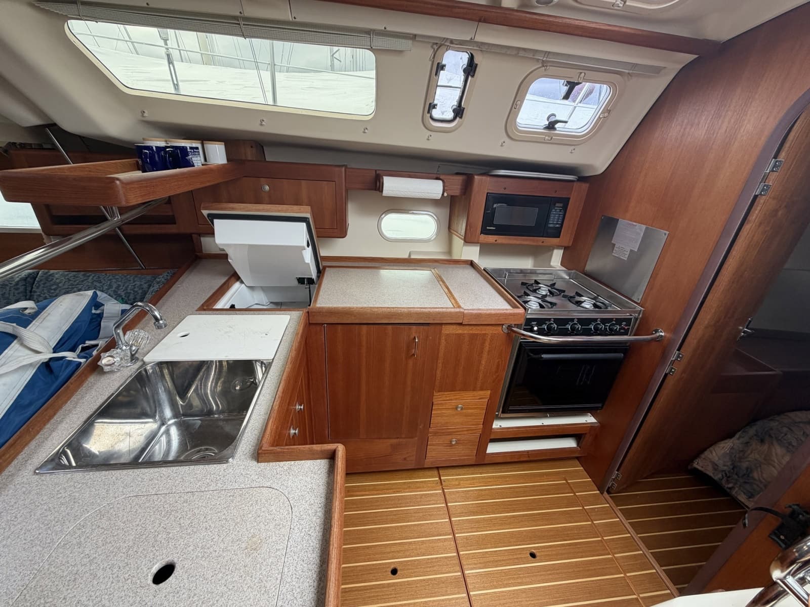 1998 Hunter 410 - Photo 7