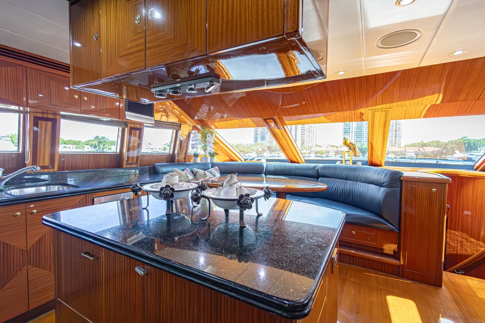 2008 Hargrave Enclosed Skylounge - Photo 13