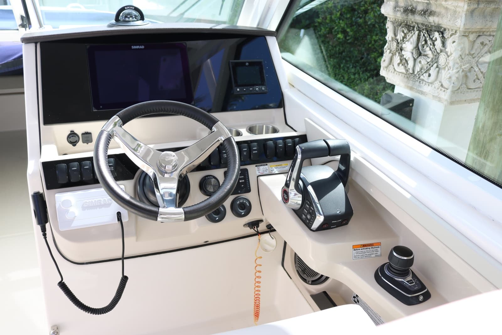 2023 Boston Whaler 280 Vantage - Photo 10