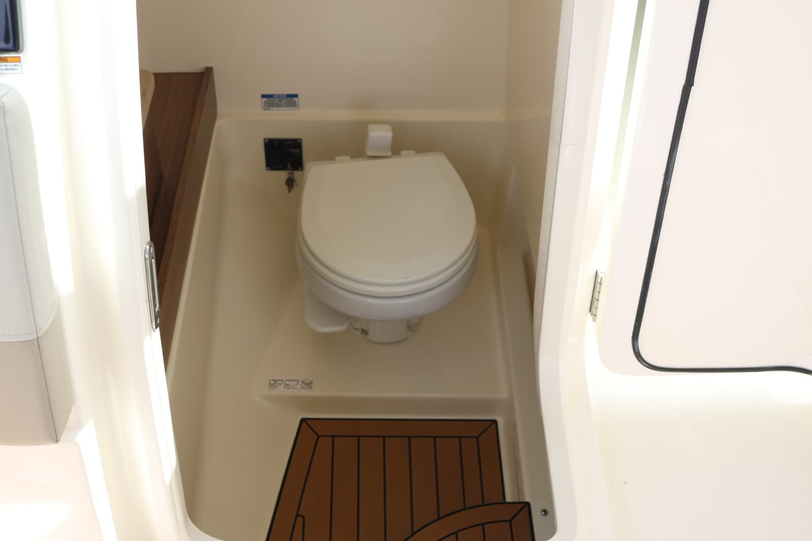 2023 Boston Whaler 280 Vantage - Photo 13