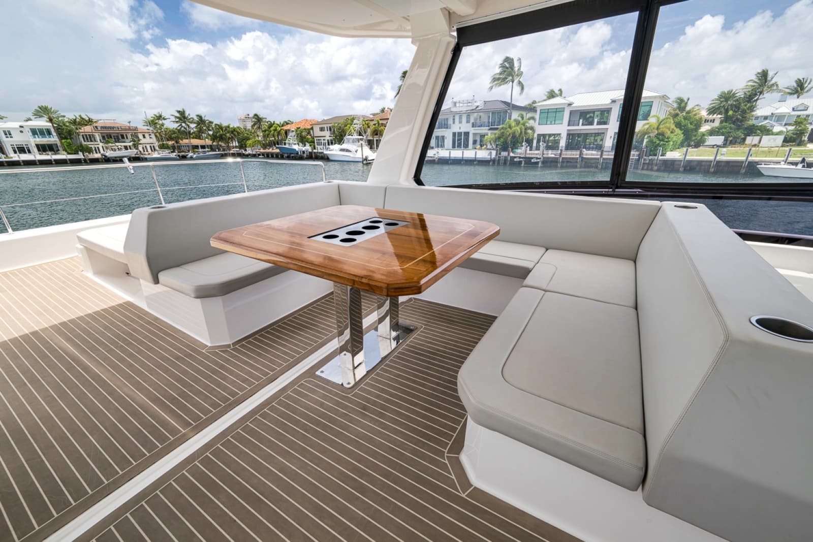 2023 Leopard 46 Powercat - Photo 36