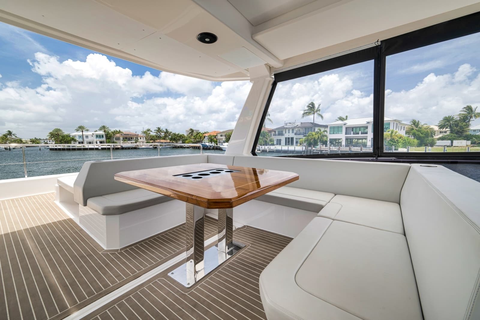 2023 Leopard 46 Powercat - Photo 43