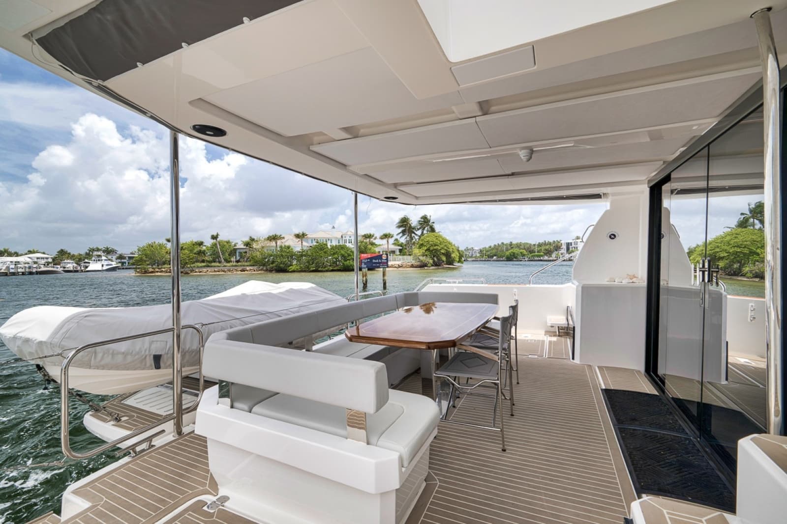 2023 Leopard 46 Powercat - Photo 25