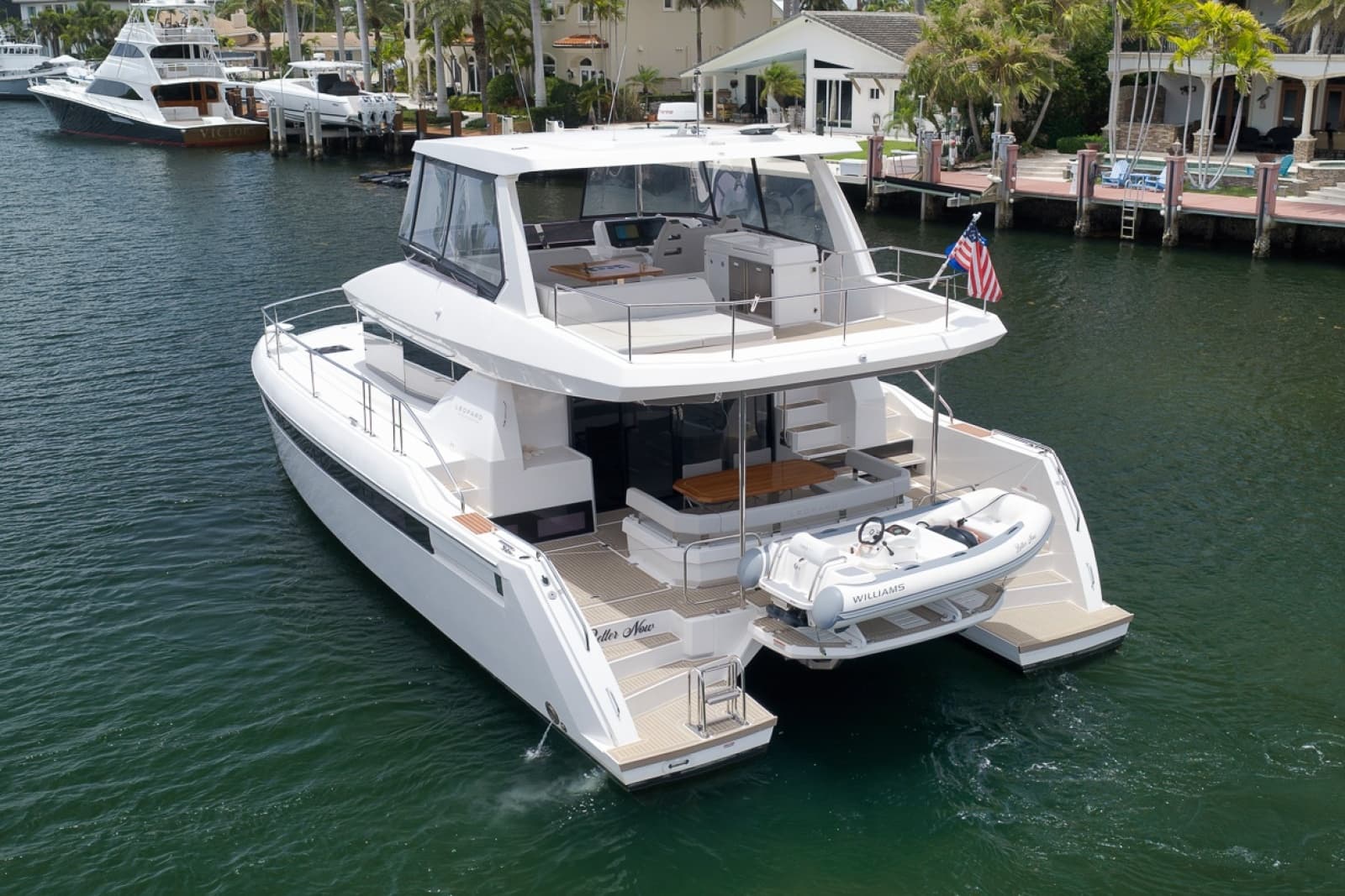 2023 Leopard 46 Powercat - Photo 3