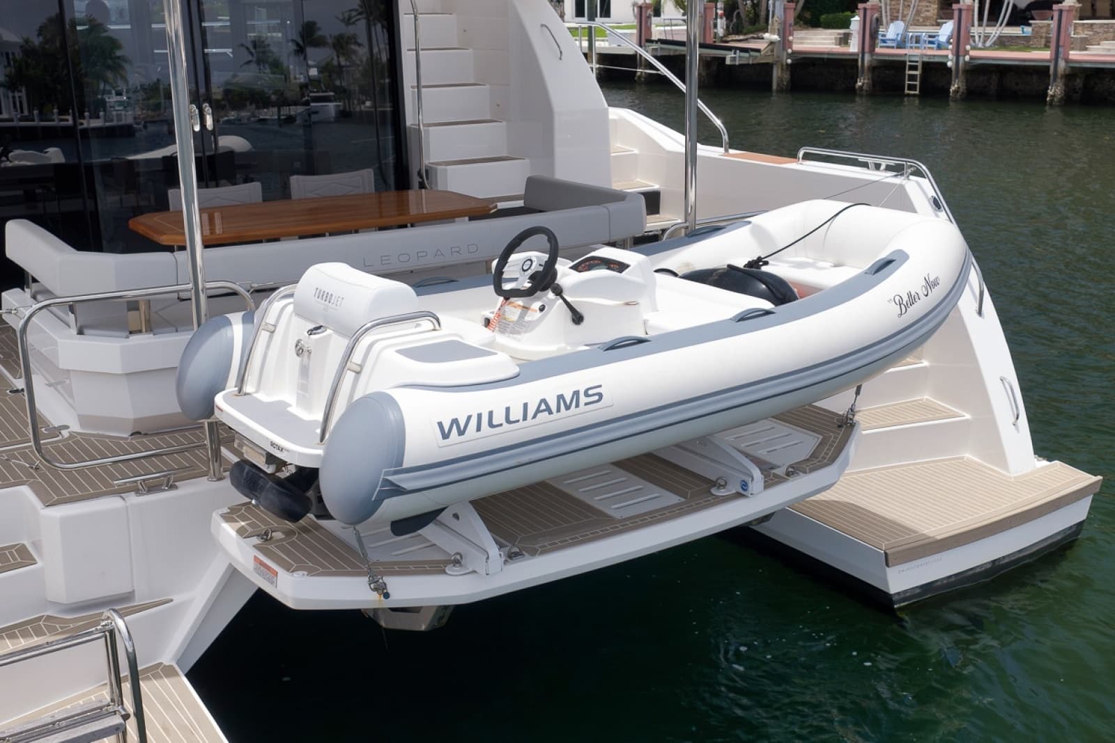 2023 Leopard 46 Powercat - Photo 16