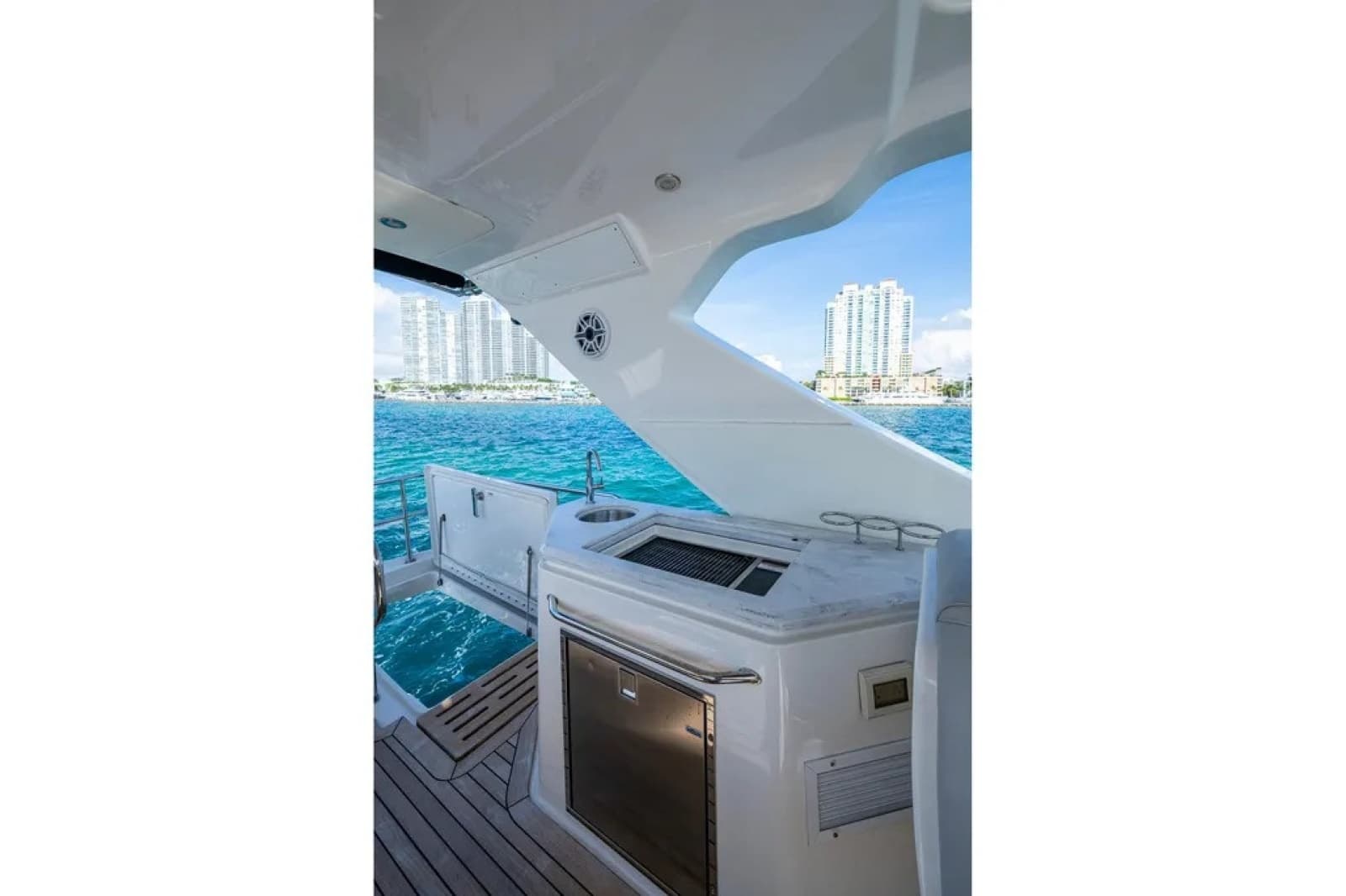 2018 Sea Ray L550 Fly - Photo 17