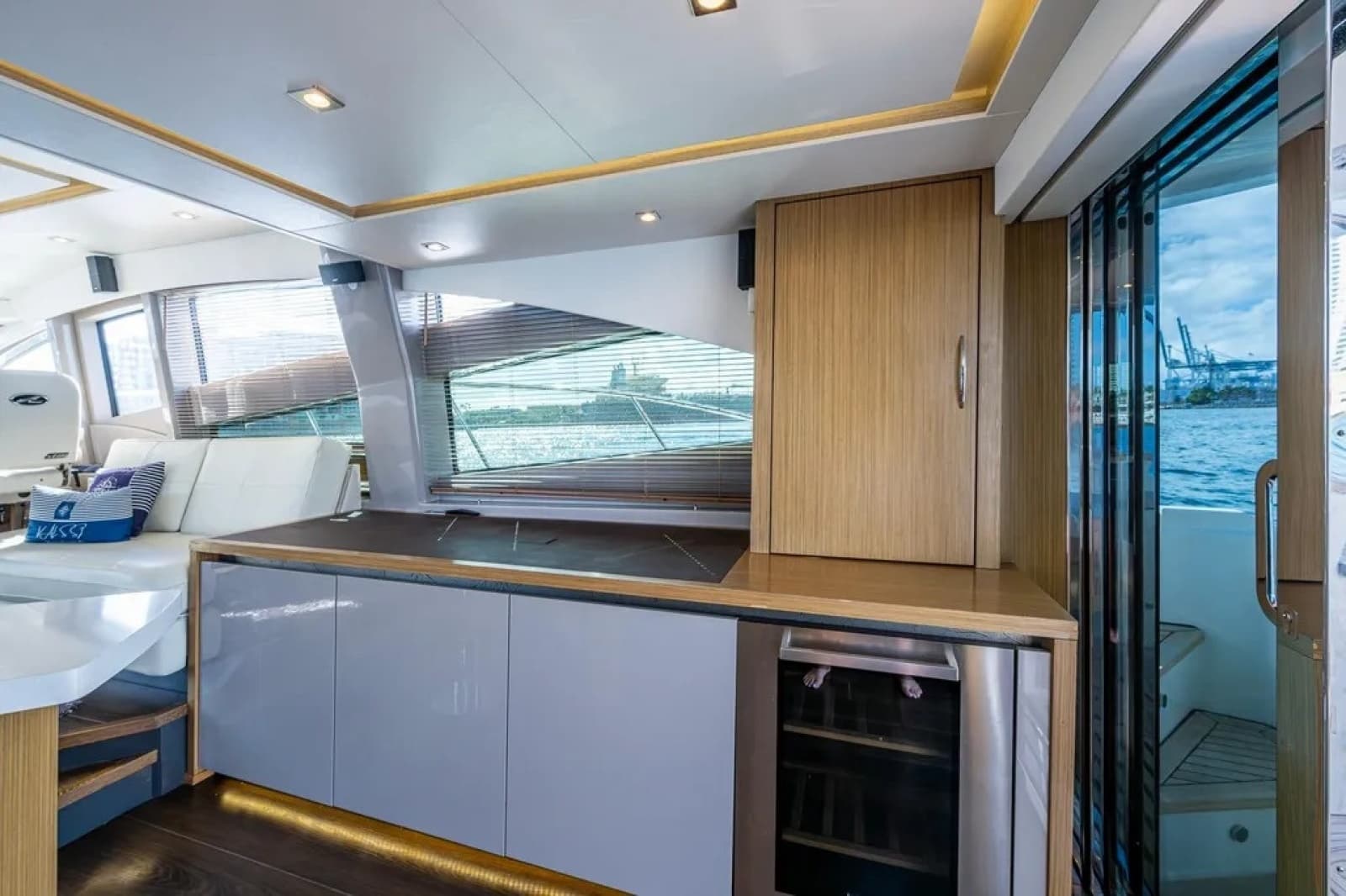 2018 Sea Ray L550 Fly - Photo 25