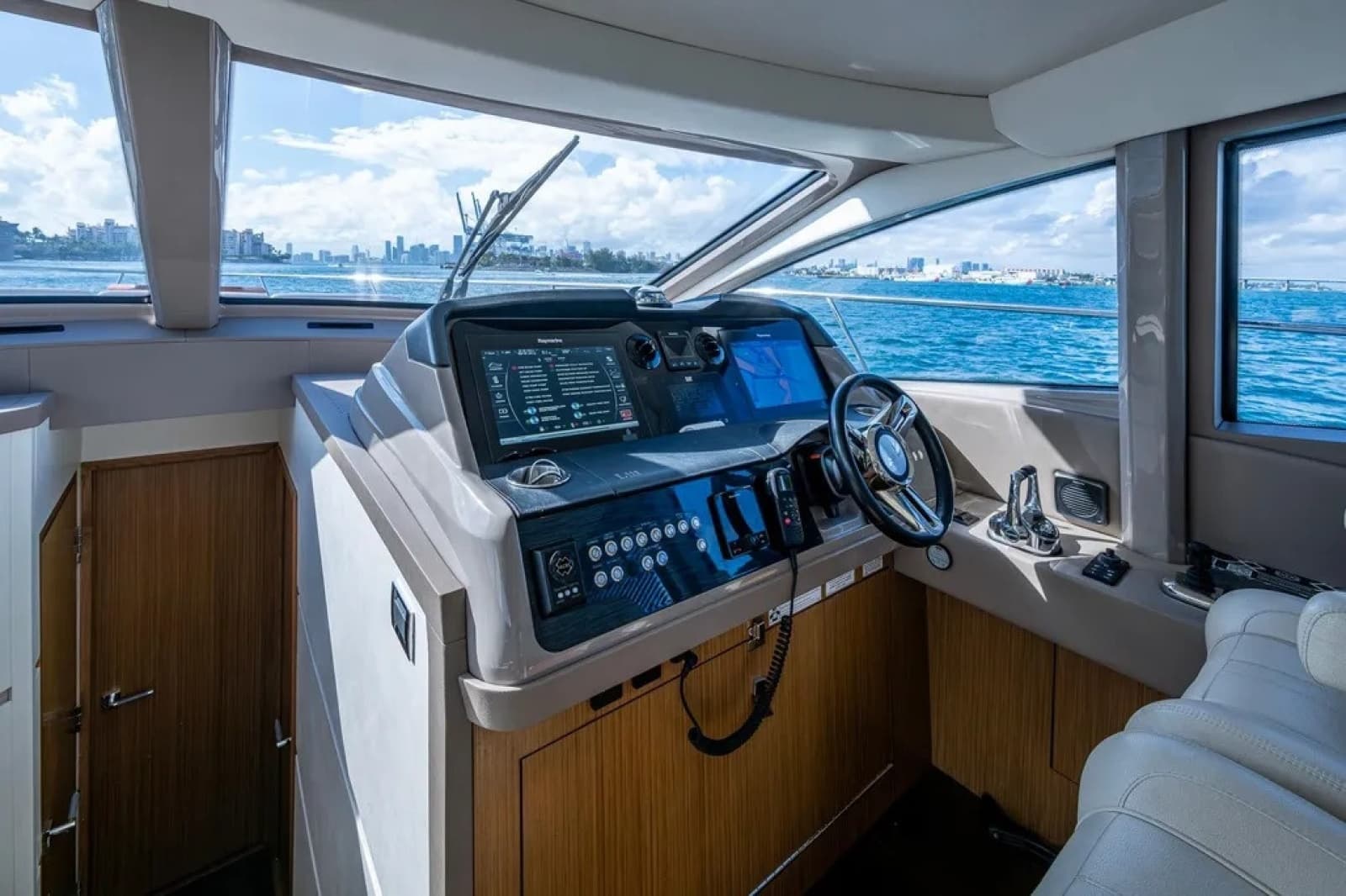 2018 Sea Ray L550 Fly - Photo 31