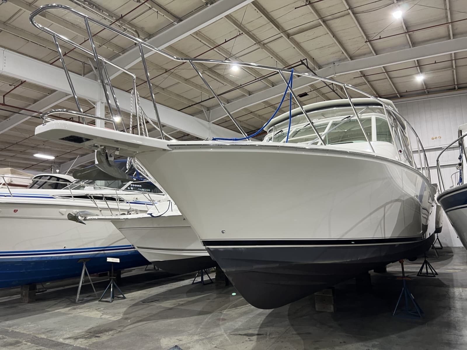1998 Cabo 35 Express - Photo 5