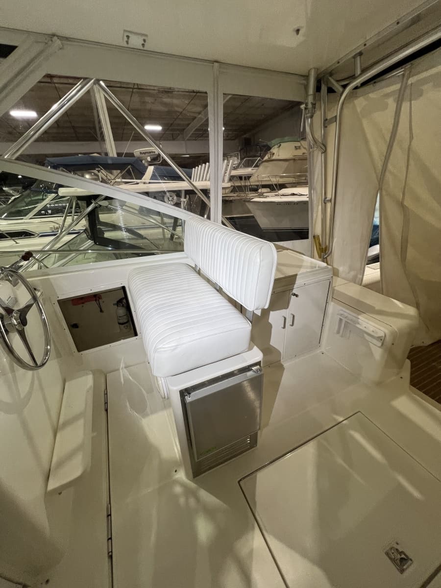 1998 Cabo 35 Express - Photo 15