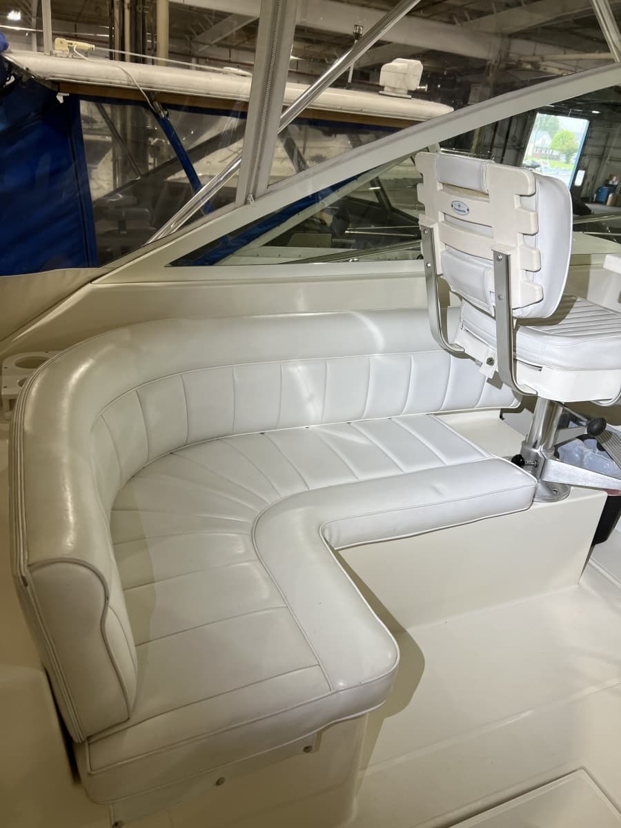 1998 Cabo 35 Express - Photo 23