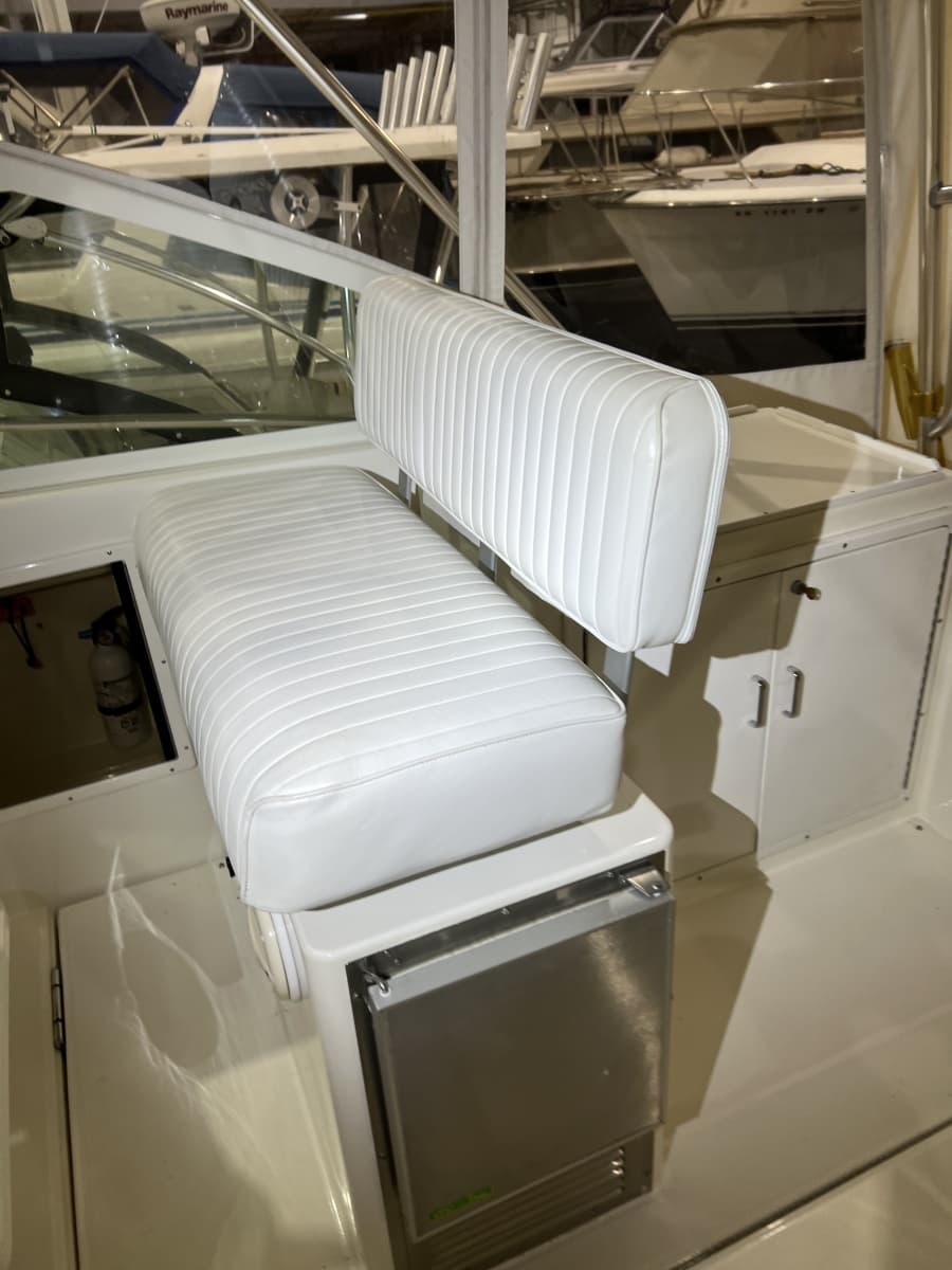 1998 Cabo 35 Express - Photo 21