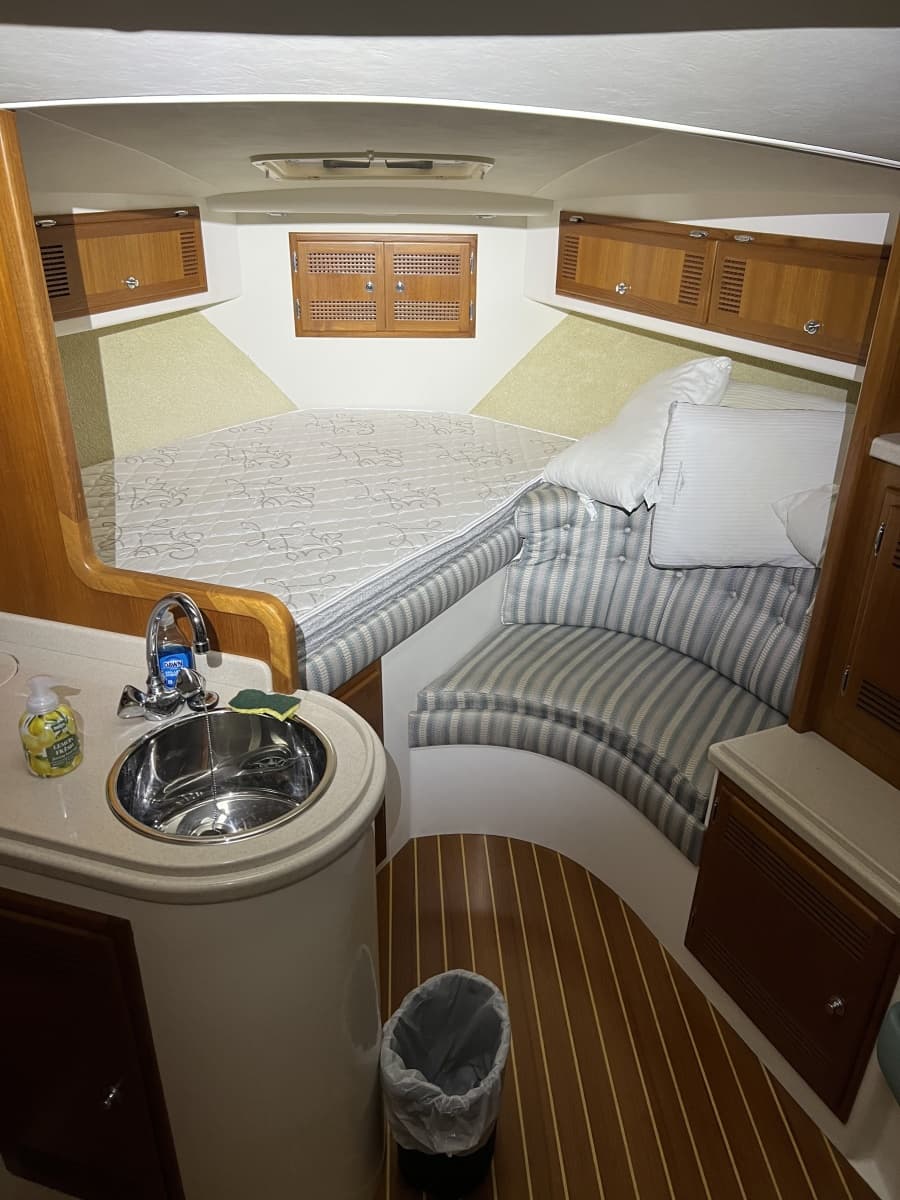 1998 Cabo 35 Express - Photo 27