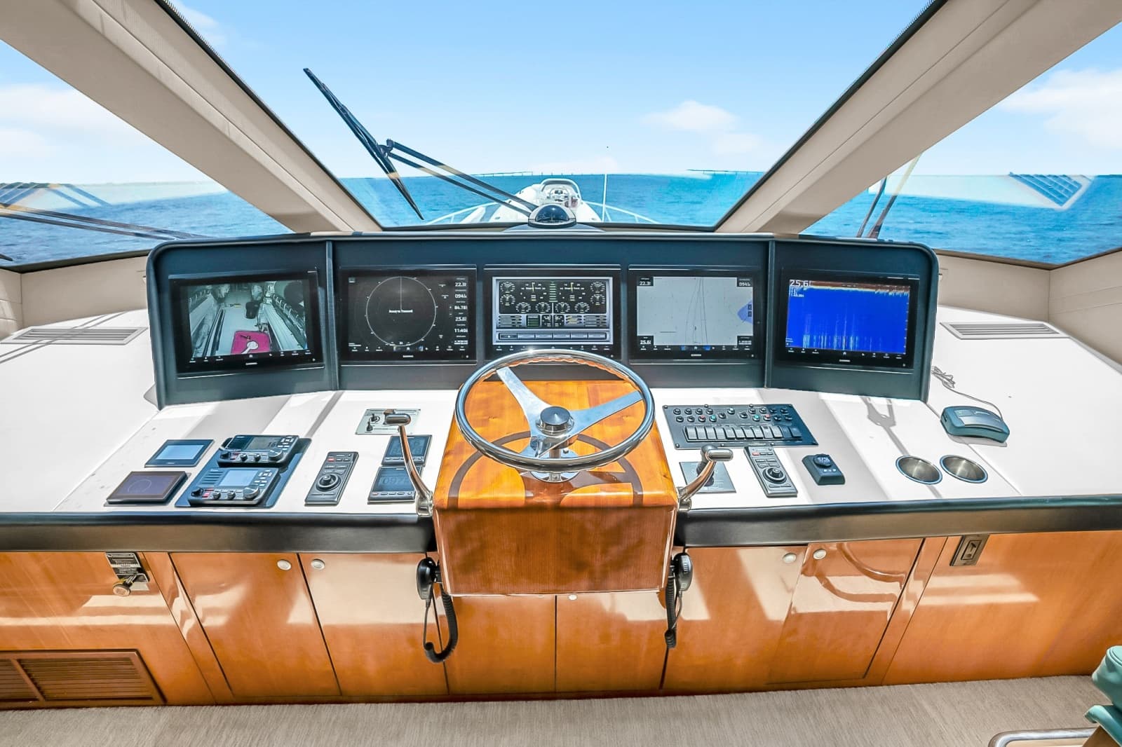 2008 Hatteras Convertible - Photo 24