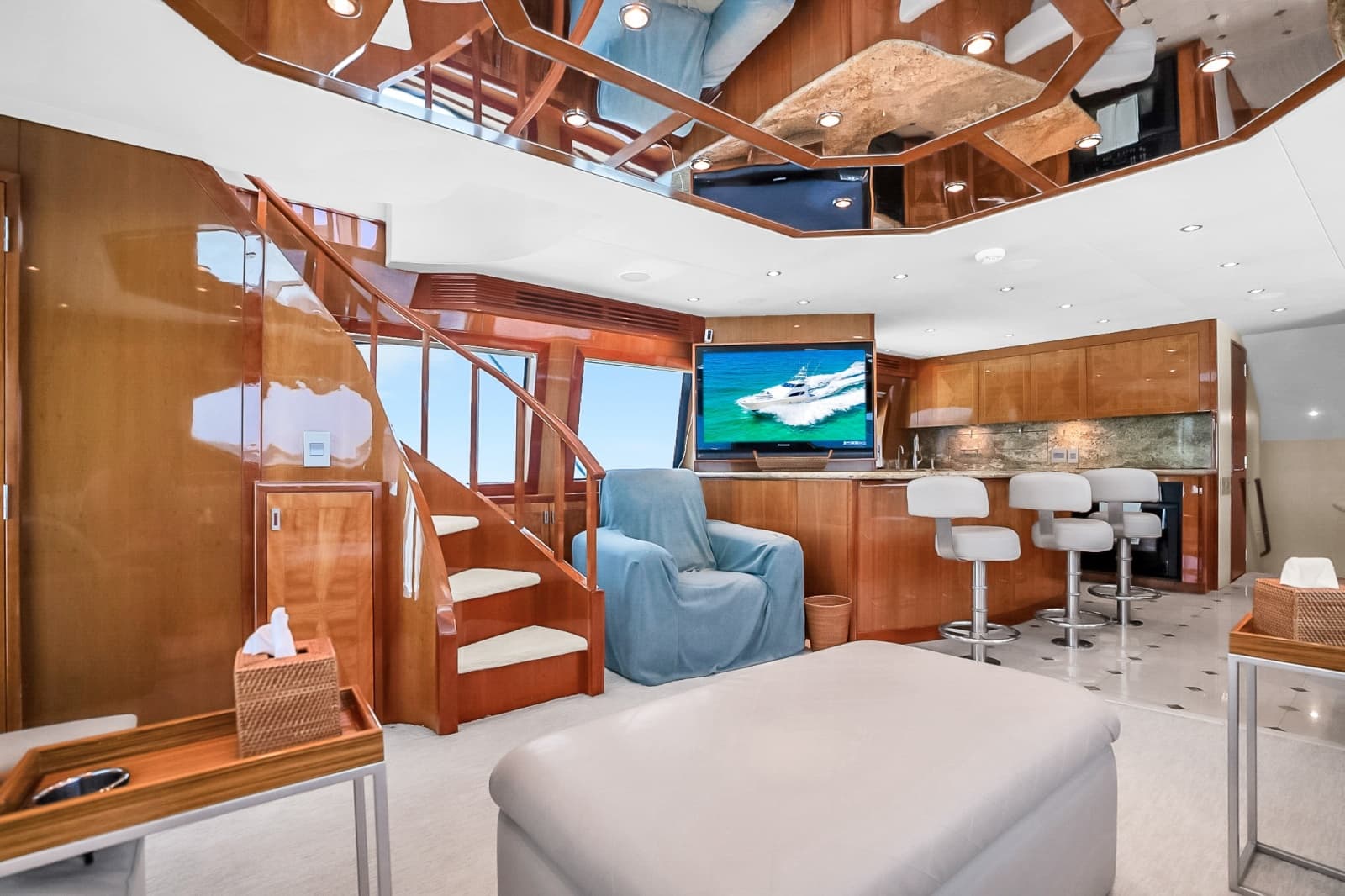 2008 Hatteras Convertible - Photo 37