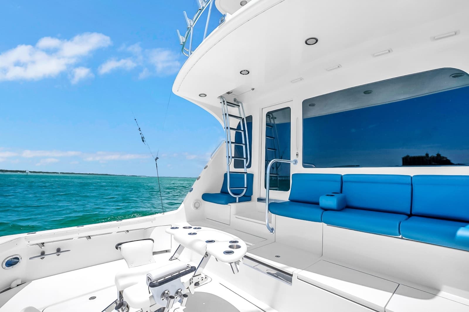 2008 Hatteras Convertible - Photo 22