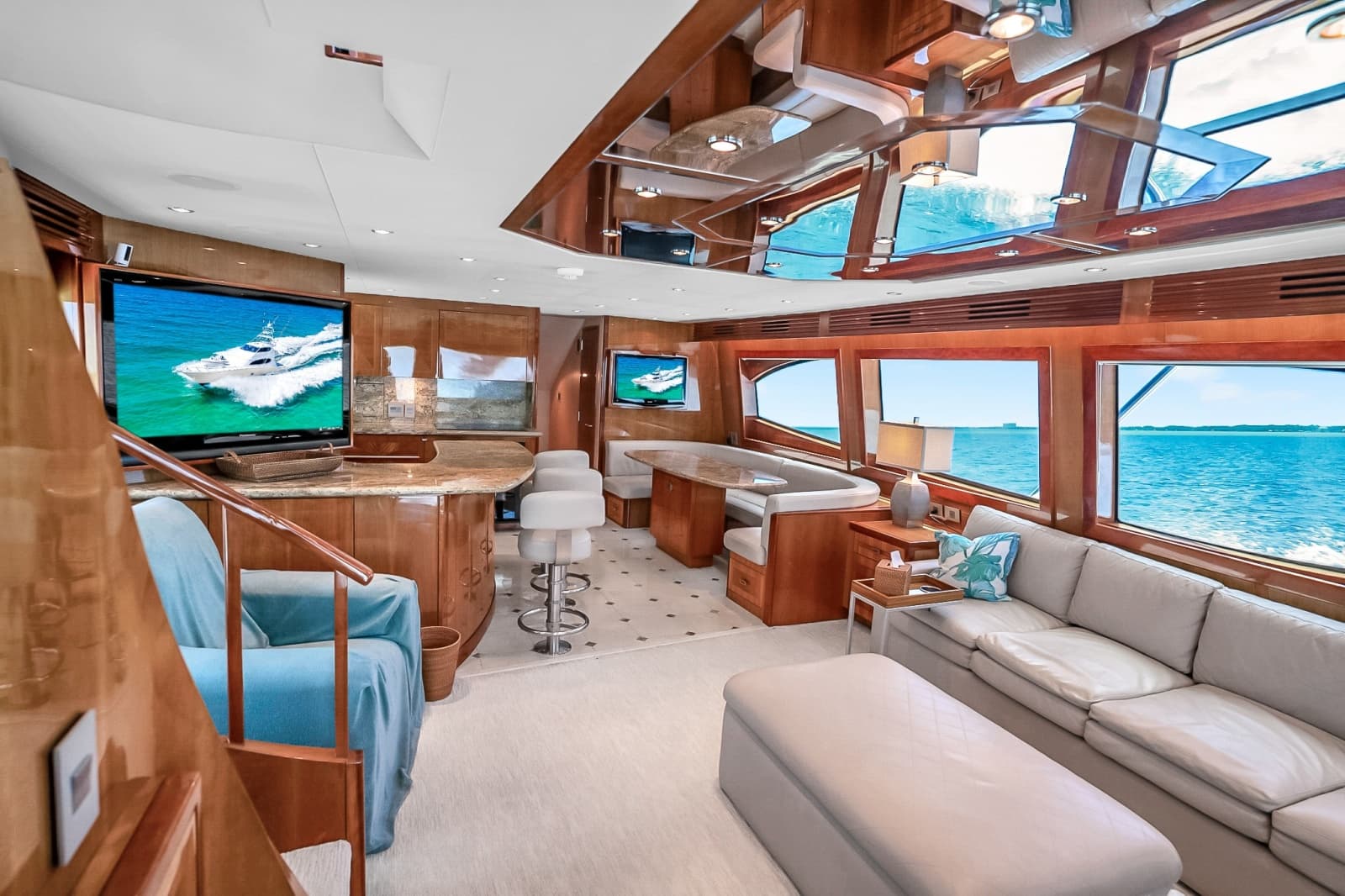 2008 Hatteras Convertible - Photo 40